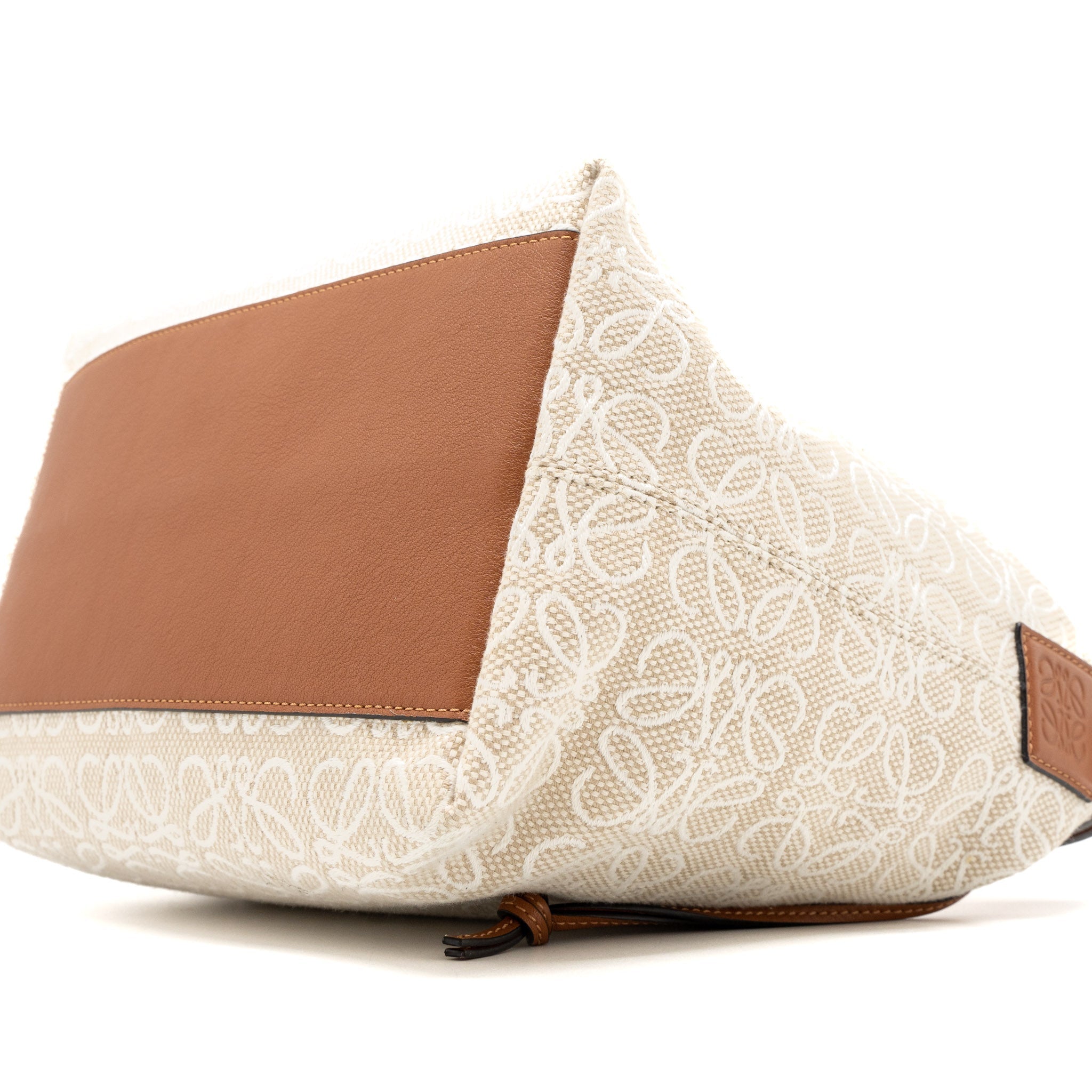 LOEWE MEDIUM CUBI ANAGRAM BAG TRIMMED LEATHER/JACQUARD CANVAS BEIGE/BROWN GHW