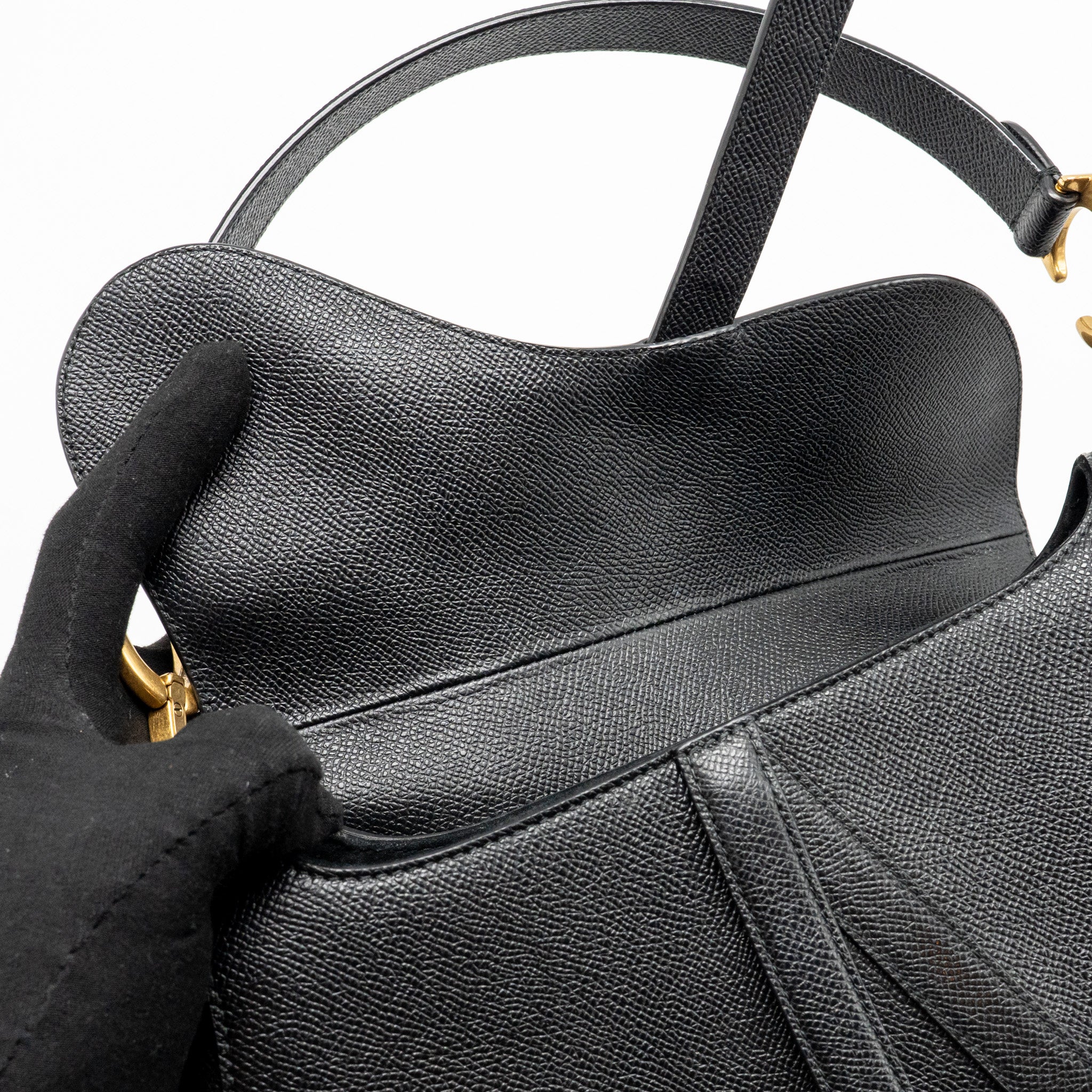 DIOR SADDLE BAG WITH STRAP GRAINED CALFSKIN BLACK GHW