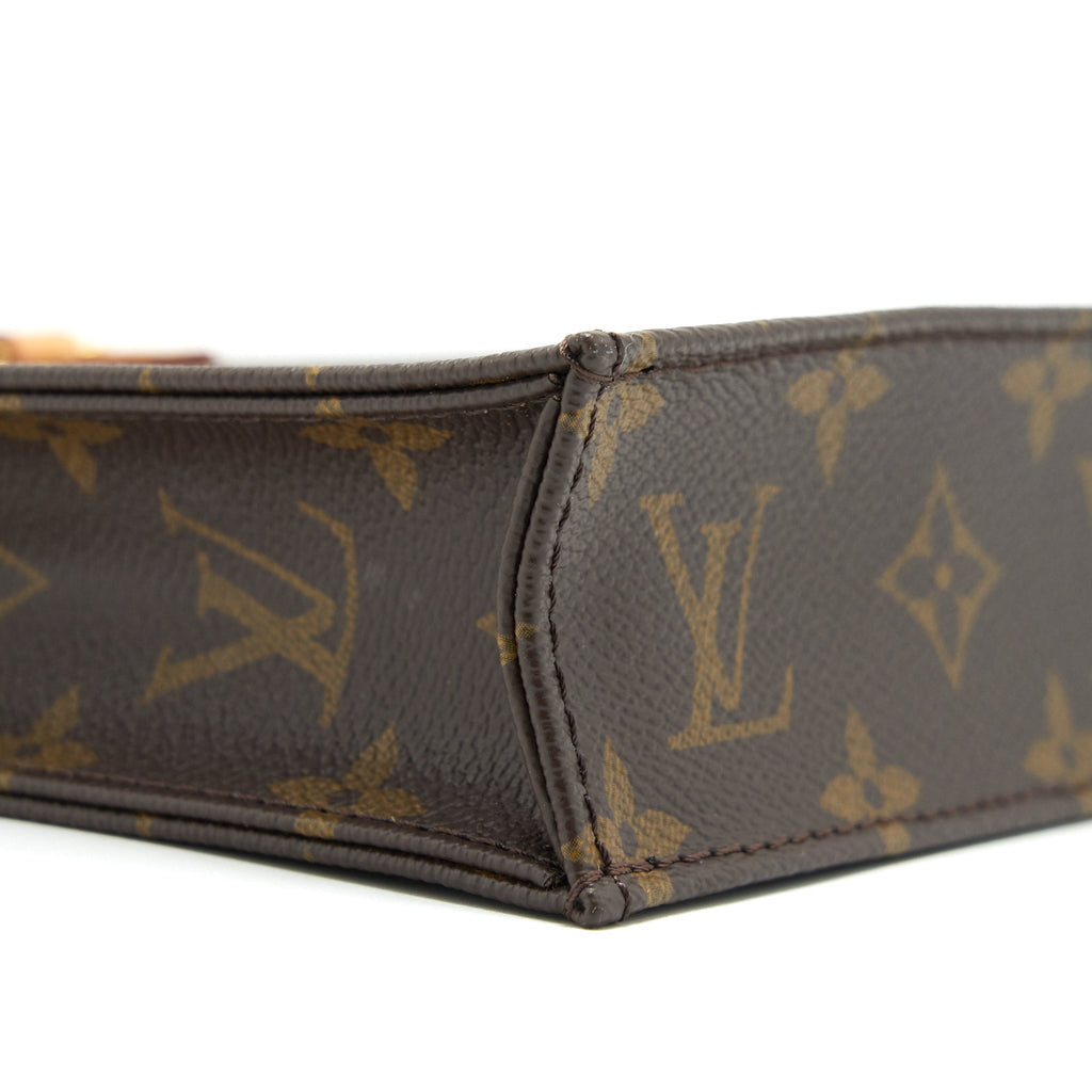 LOUIS VUITTON PETIT SAC PLAT IN MONOGRAM
