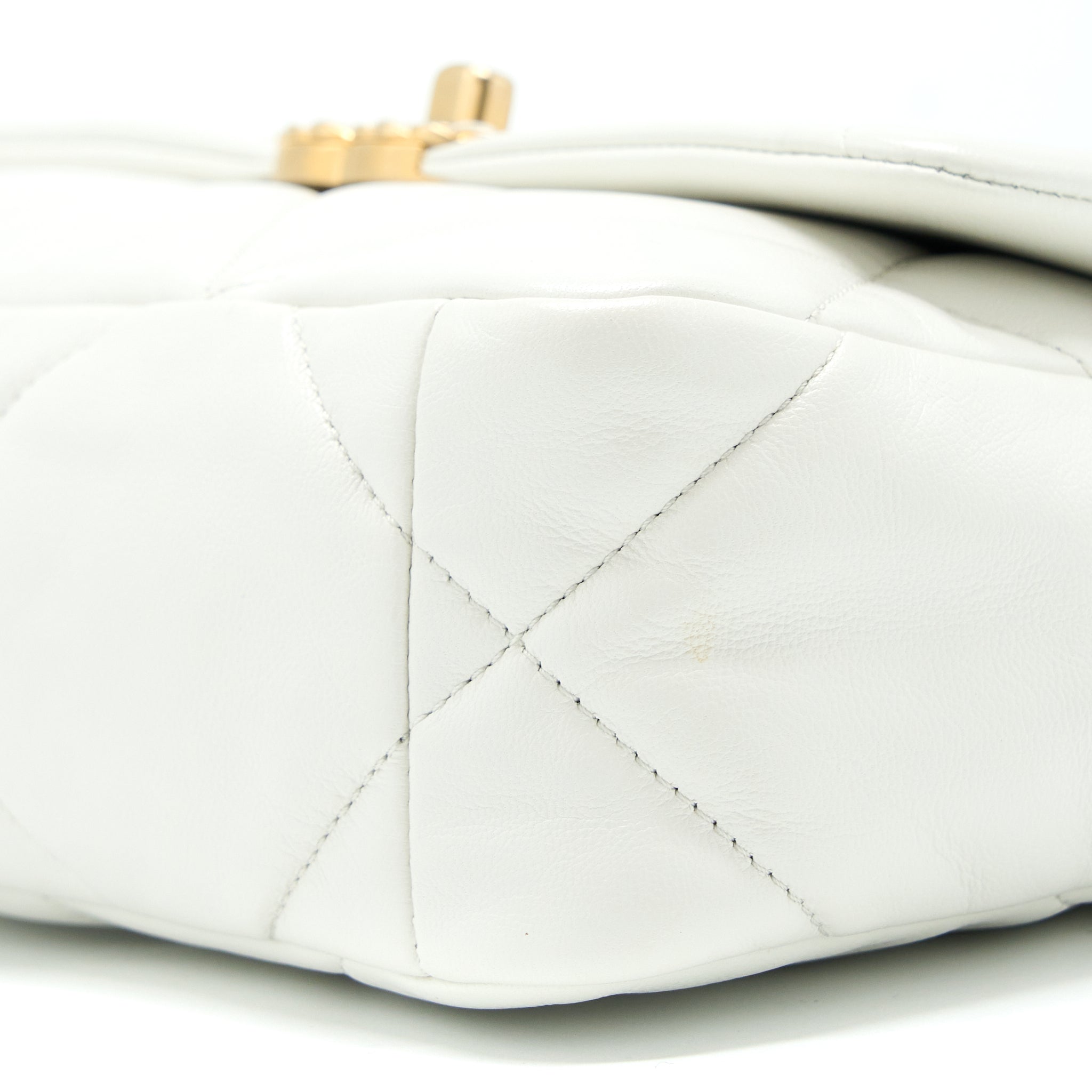 CHANEL SMALL 19 BAG GOATSKIN WHITE MULTICOLOUR HARDWARE