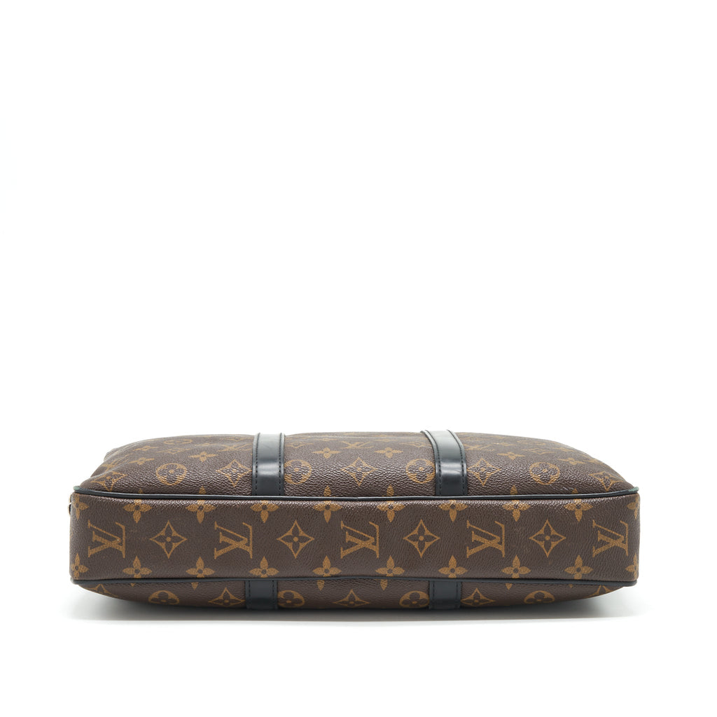 LOUIS VUITTON PORTE DOCUMENTS VOYAGE PM BAG MONOGRAM CANVAS