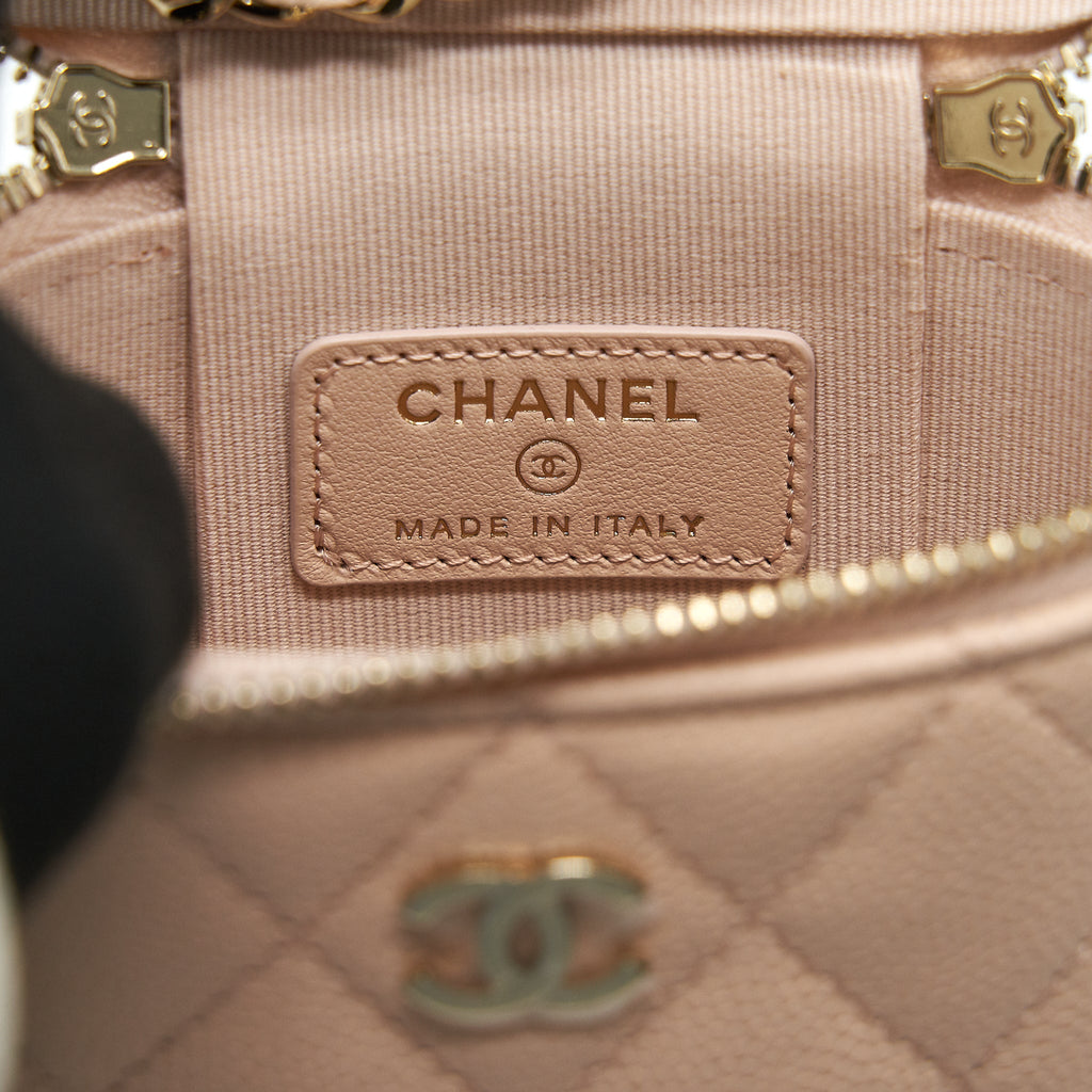 CHANEL 22C LIGHT BEIGE CAVIAR VERTICAL VANITY WITH CHAIN LGHW