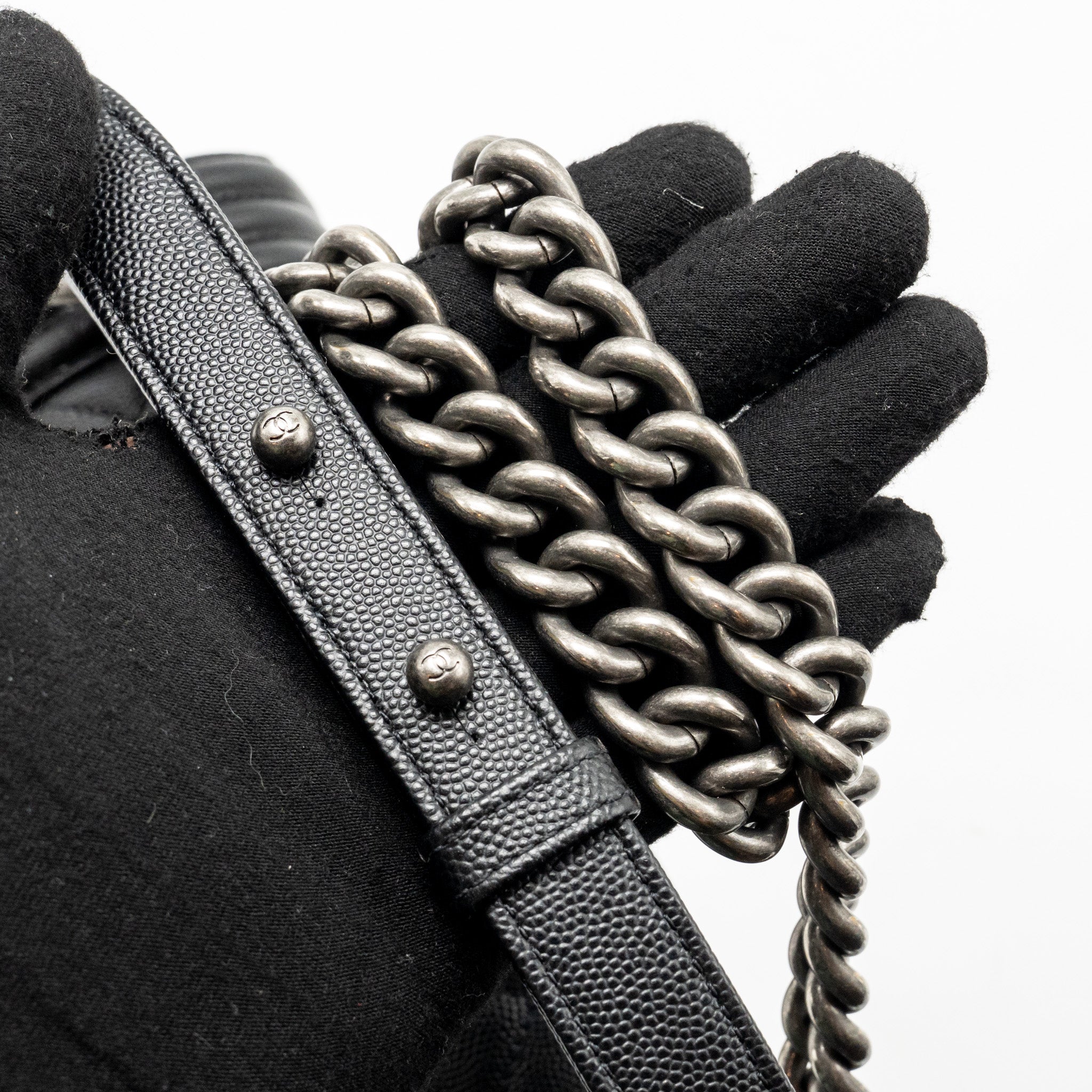 CHANEL MEDIUM BOY BAG CAVIAR BLACK RUTHENIUM HARDWARE