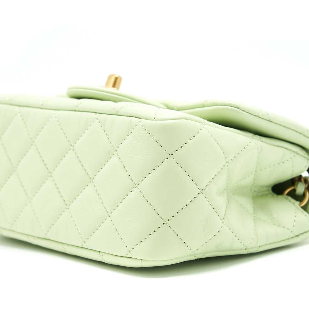 CHANEL 22C PEARL CRUSH MINI SQUARE FLAP BAG LIGHT GREEN