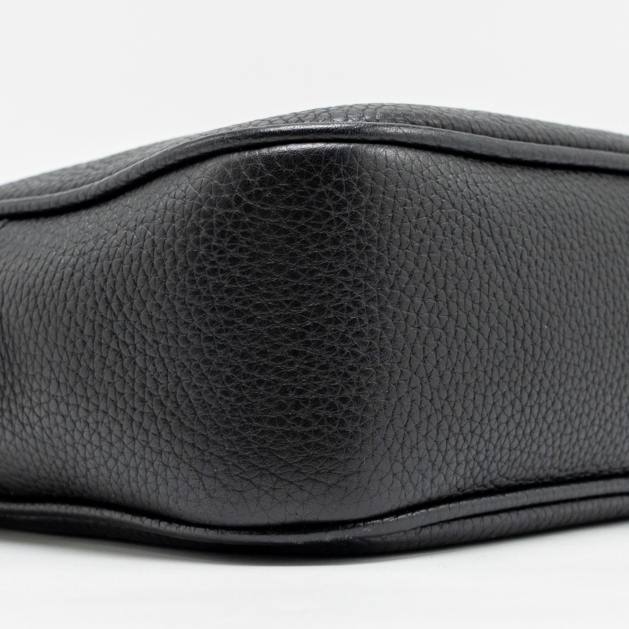 GUCCI SOHO DISCO CAMERA CROSSBODY BAG CALFSKIN BLACK LGHW