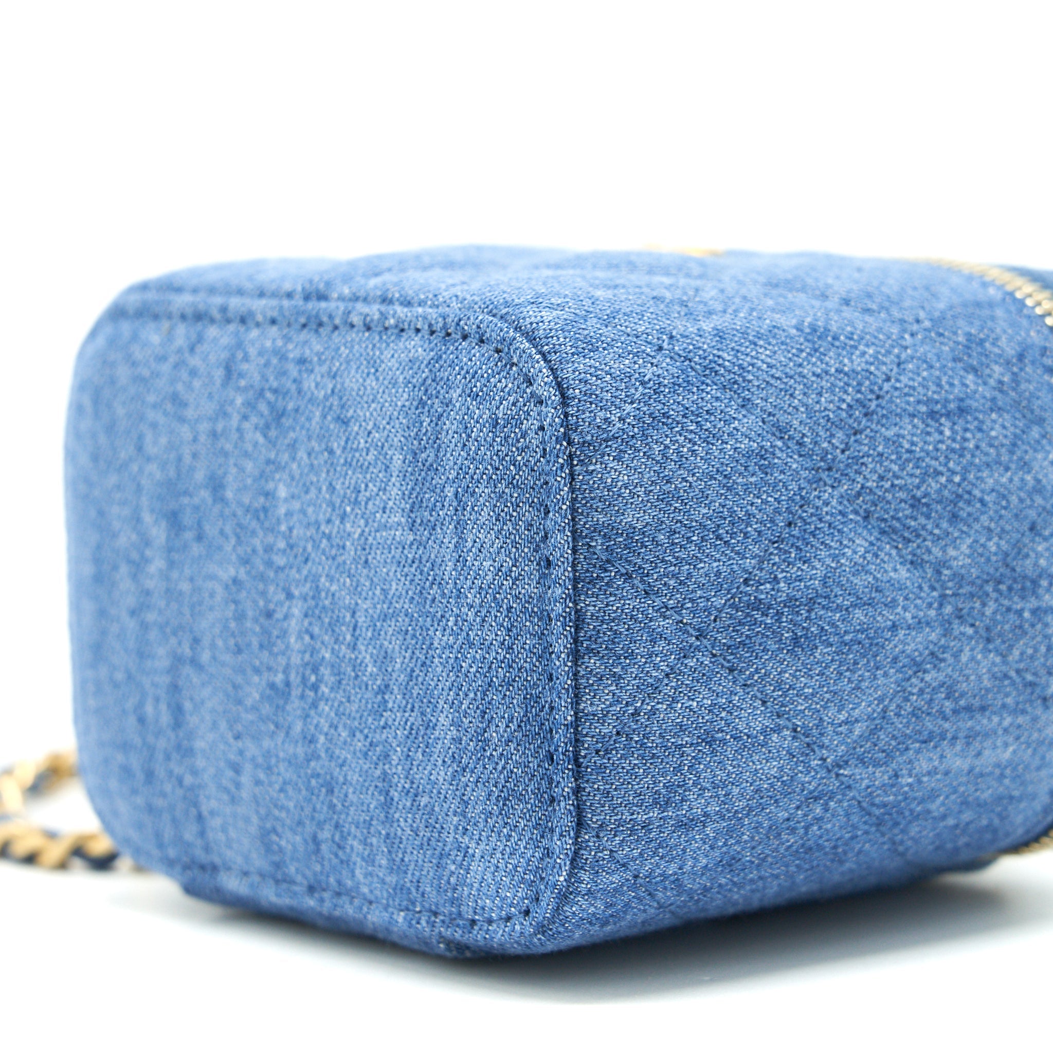 CHANEL 22C PEARL CRUSH MINI VANITY WITH CHAIN DENIM GHW