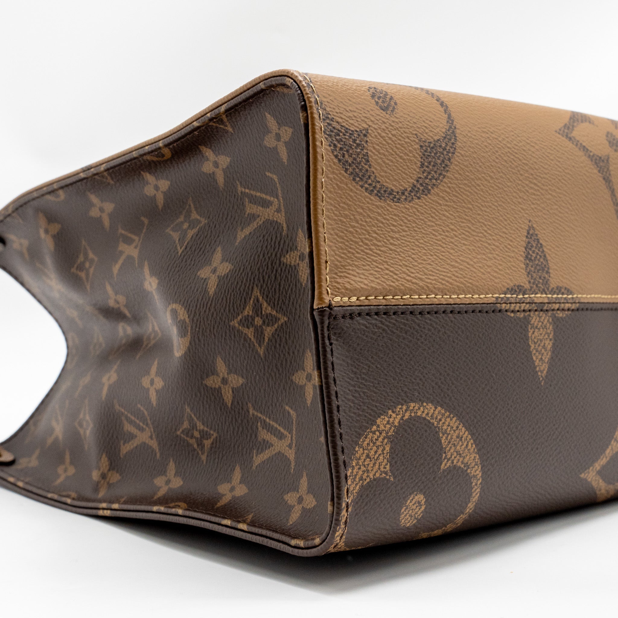 LOUIS VUITTON ONTHEGO MM MONOGRAM REVERSE CANVAS GHW