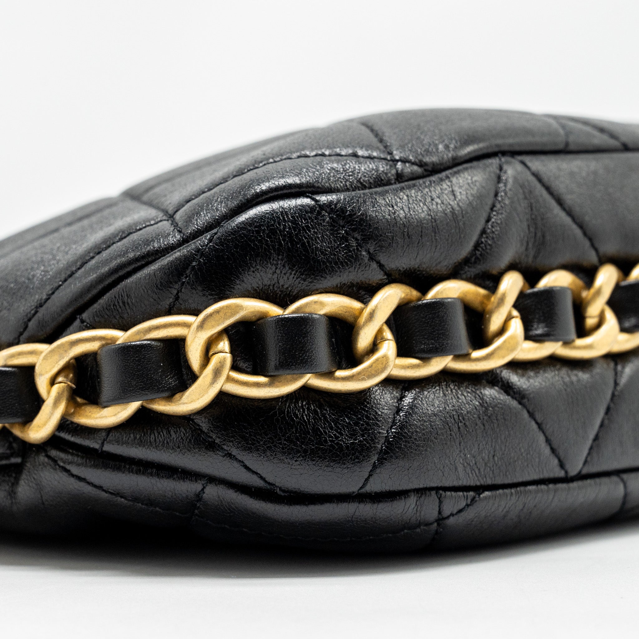 CHANEL 23K HOBO BAG WITH ADJUSTABLE CHAIN LAMBKIN BLACK GHW (MICROCHIP)