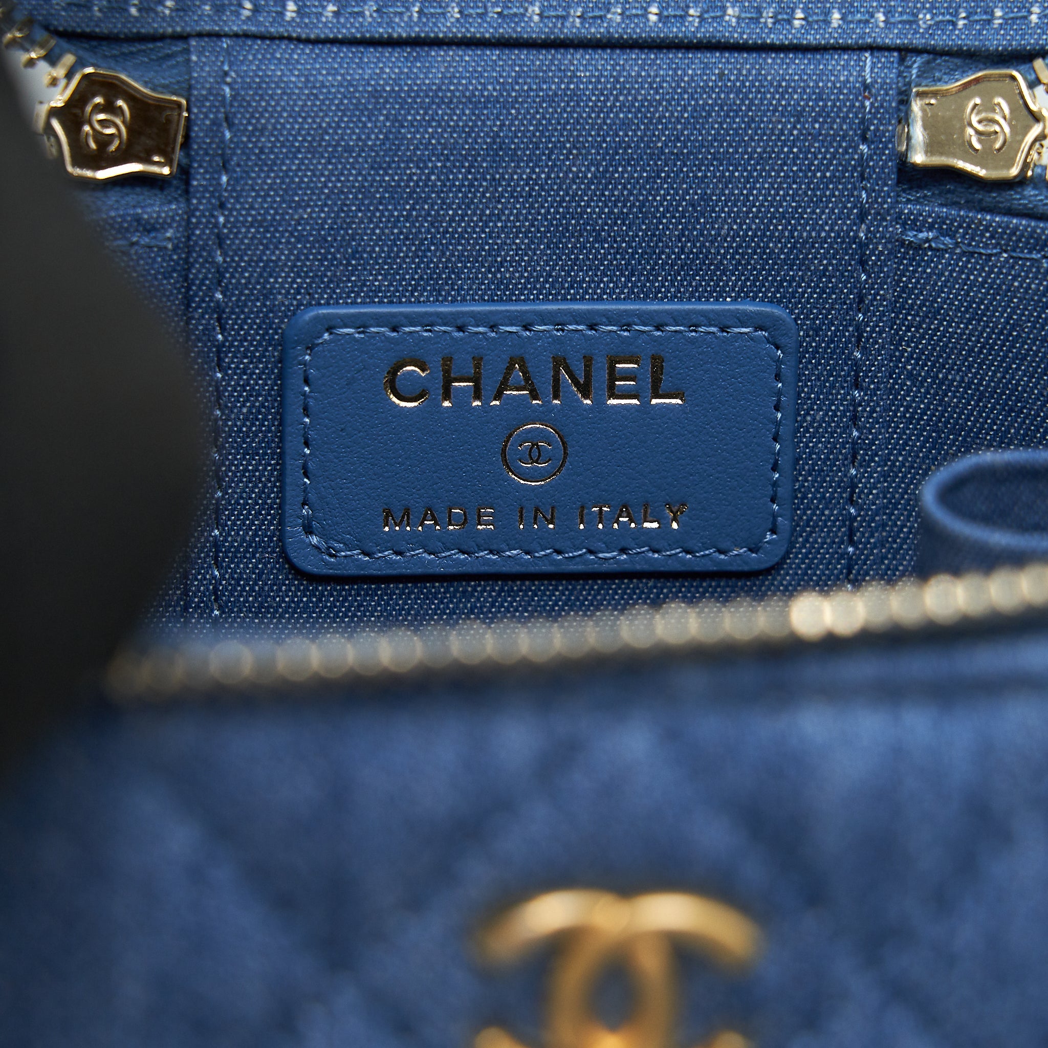 CHANEL 22C PEARL CRUSH MINI VANITY WITH CHAIN DENIM GHW