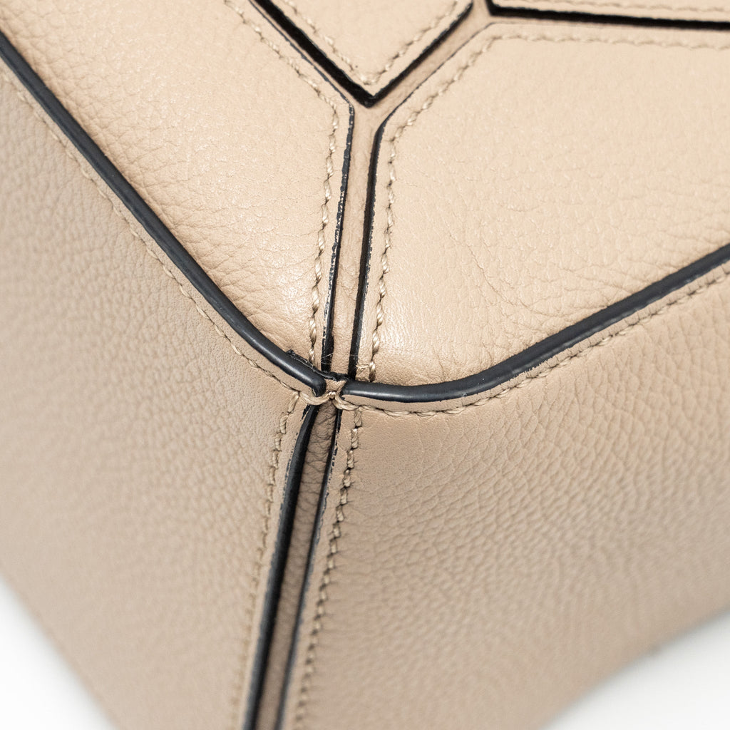 LOEWE SMALL PUZZLE BAG CALFSKIN SAND GHW