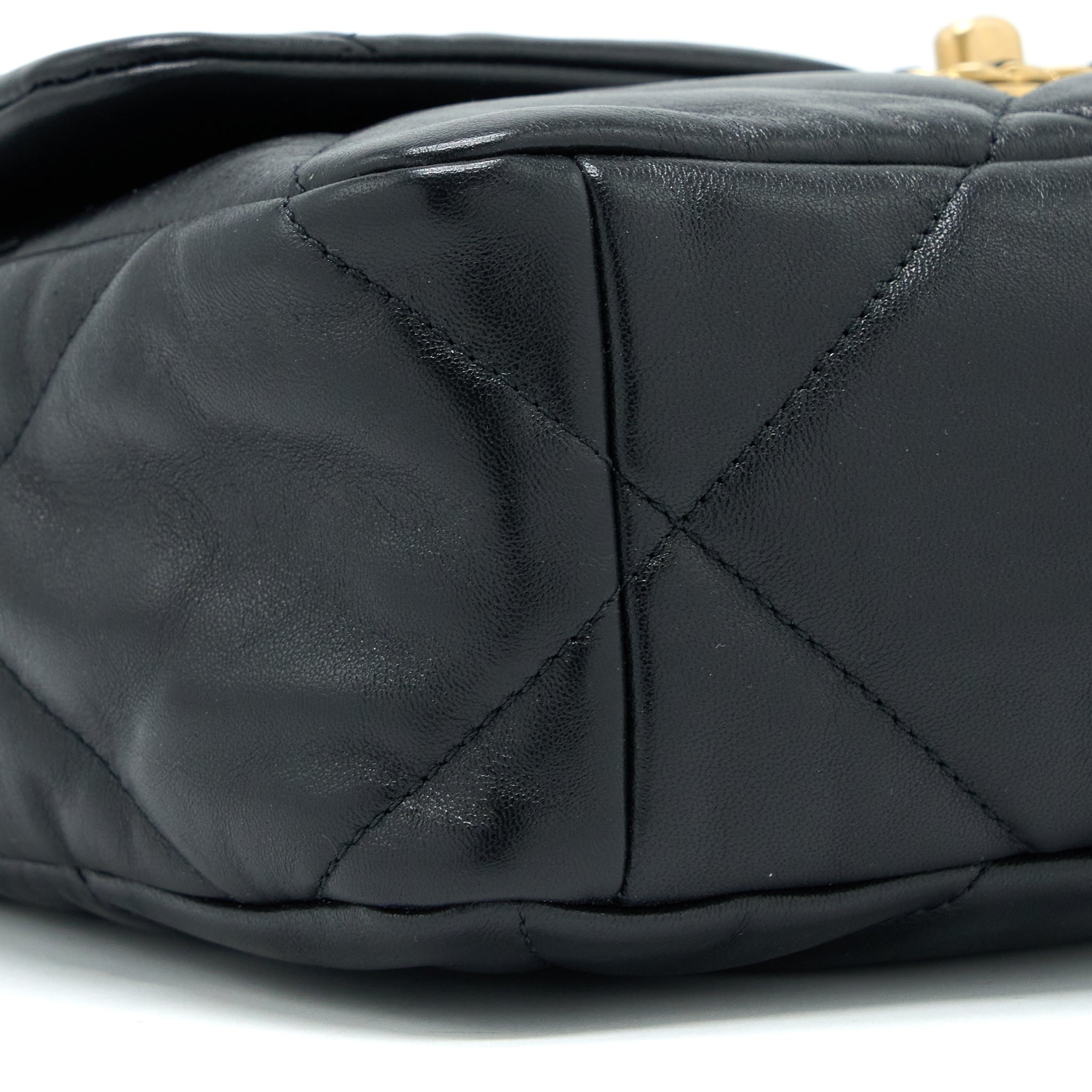 CHANEL MEDIUM 19 BAG GOATSKIN BLACK MULTICOLOUR HARDWARE