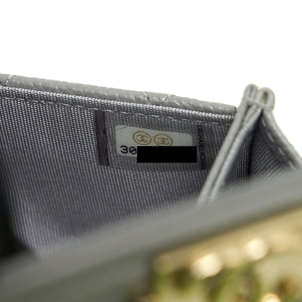 CHANEL BOY FLAP CARD HOLDER CAVIAR LIGHT GREY LGHW