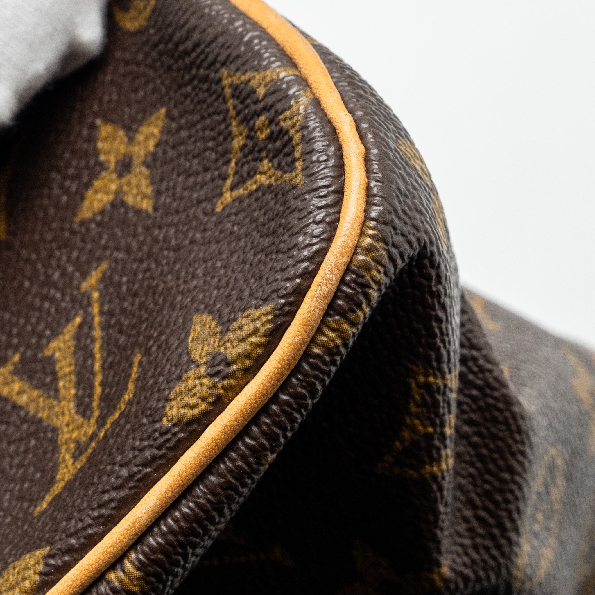 LOUIS VUITTON SPEEDY 30 MONOGRAM CANVAS GHW