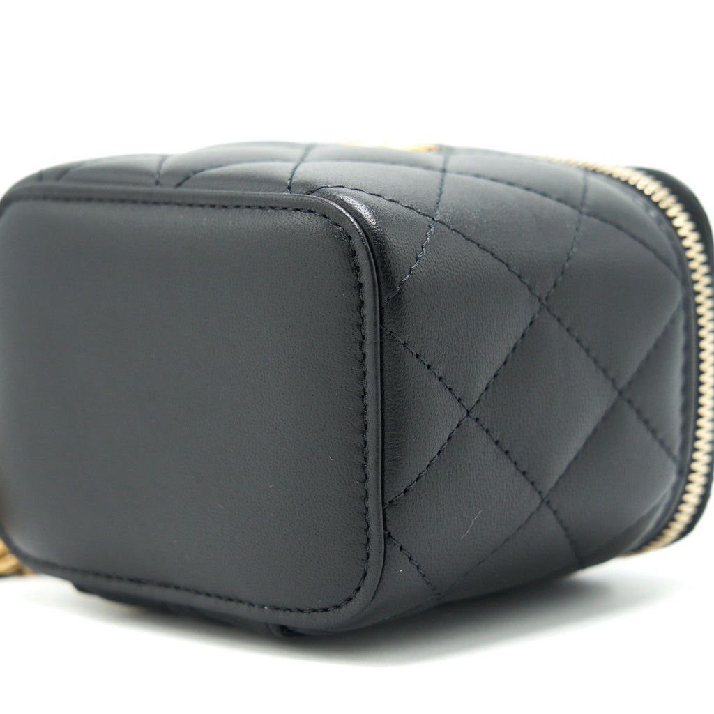 CHANEL 22C PEARL CRUSH MINI VANITY WITH CHAIN LAMBSKIN BLACK GHW