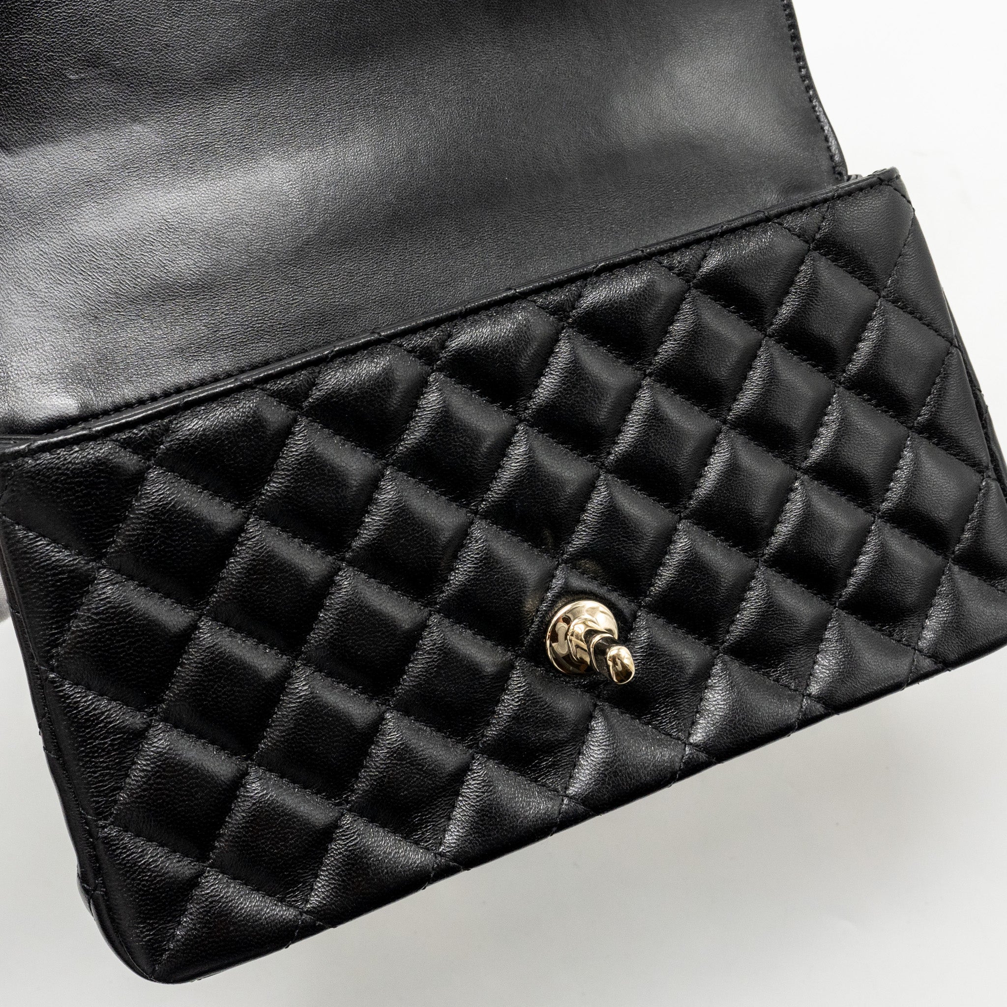 CHANEL 23A CRYSTAL TOP HANDLE FLAP BAG SHINY LAMBSKIN BLACK LGHW(MICROCHIP)