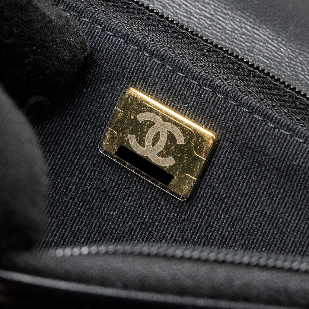 CHANEL 23A LION CHARMS WALLET ON CHAIN LAMBSKIN BLACK GHW (MICROCHIP)
