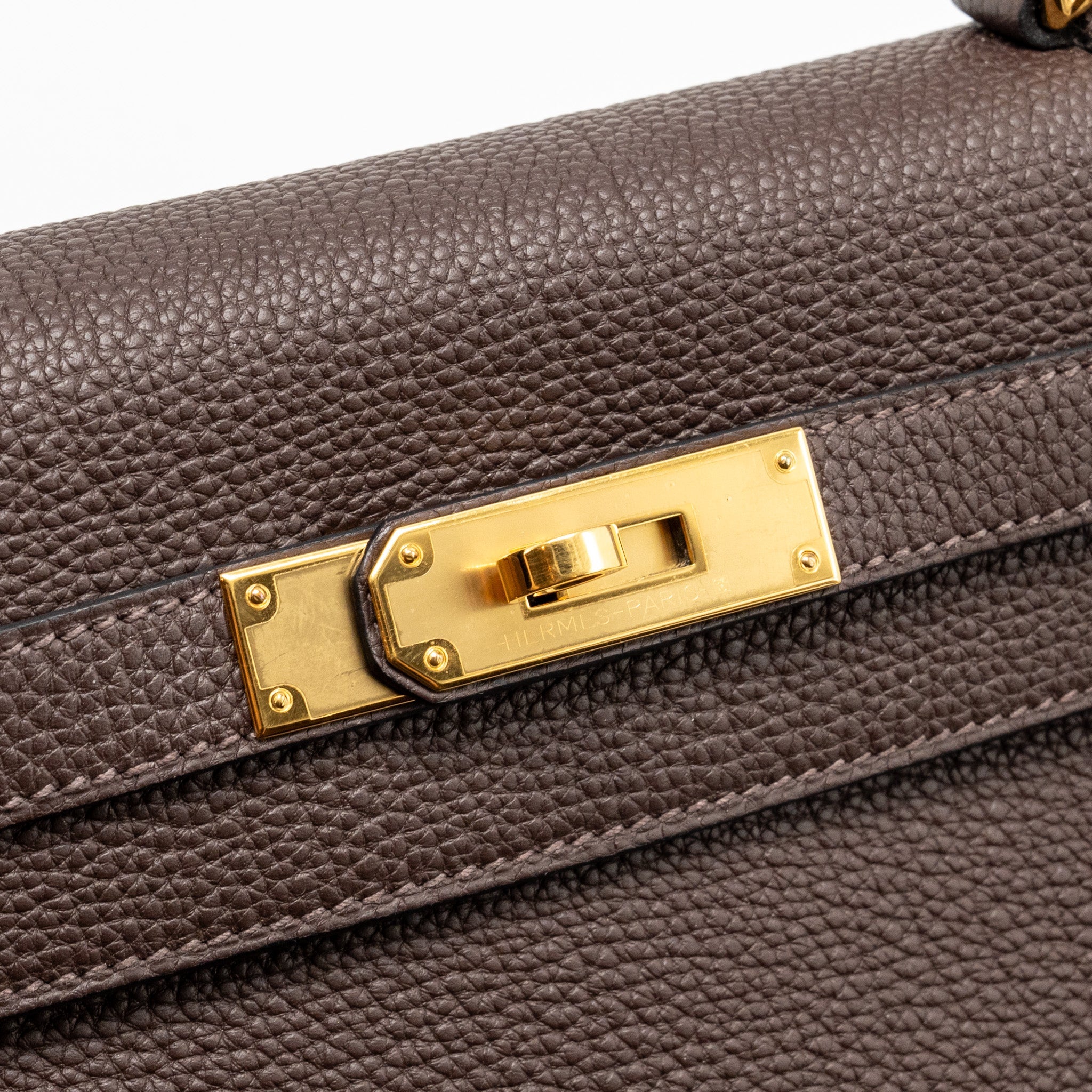 HERMES KELLY 28 TOGO CHOCOLATE GHW