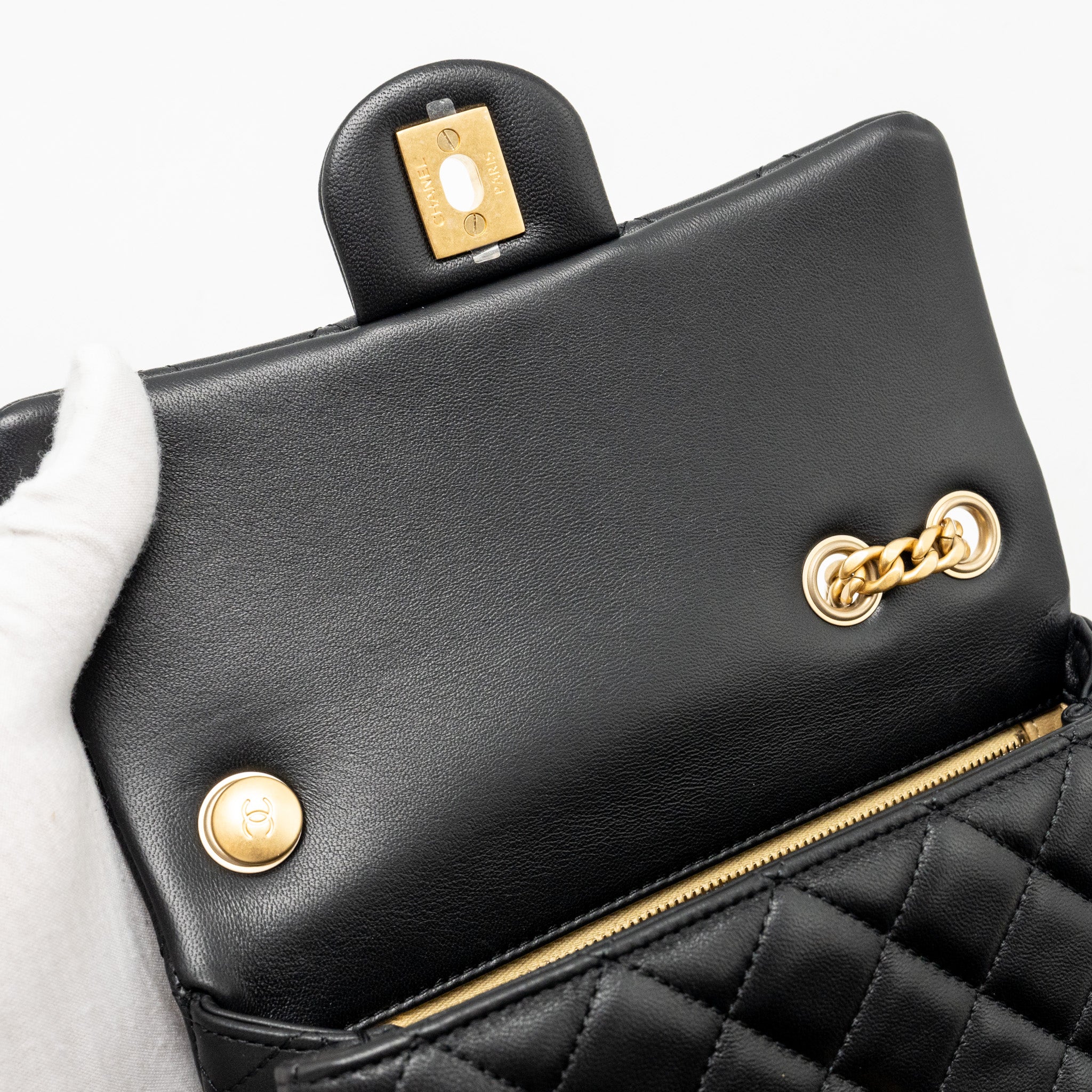 CHANEL 25P CAMELLIA ADJUSTABLE CHAIN FLAP BAG LAMBSKIN BLACK GHW(MICROCHIP)