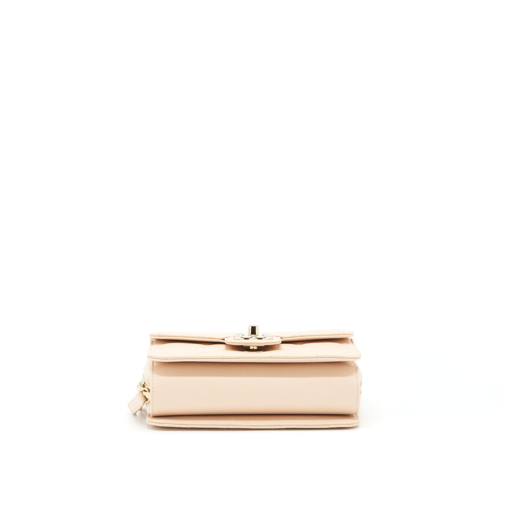 CHANEL 21K CROSSBODY BAG CAVIAR LIGHT BEIGE LGHW