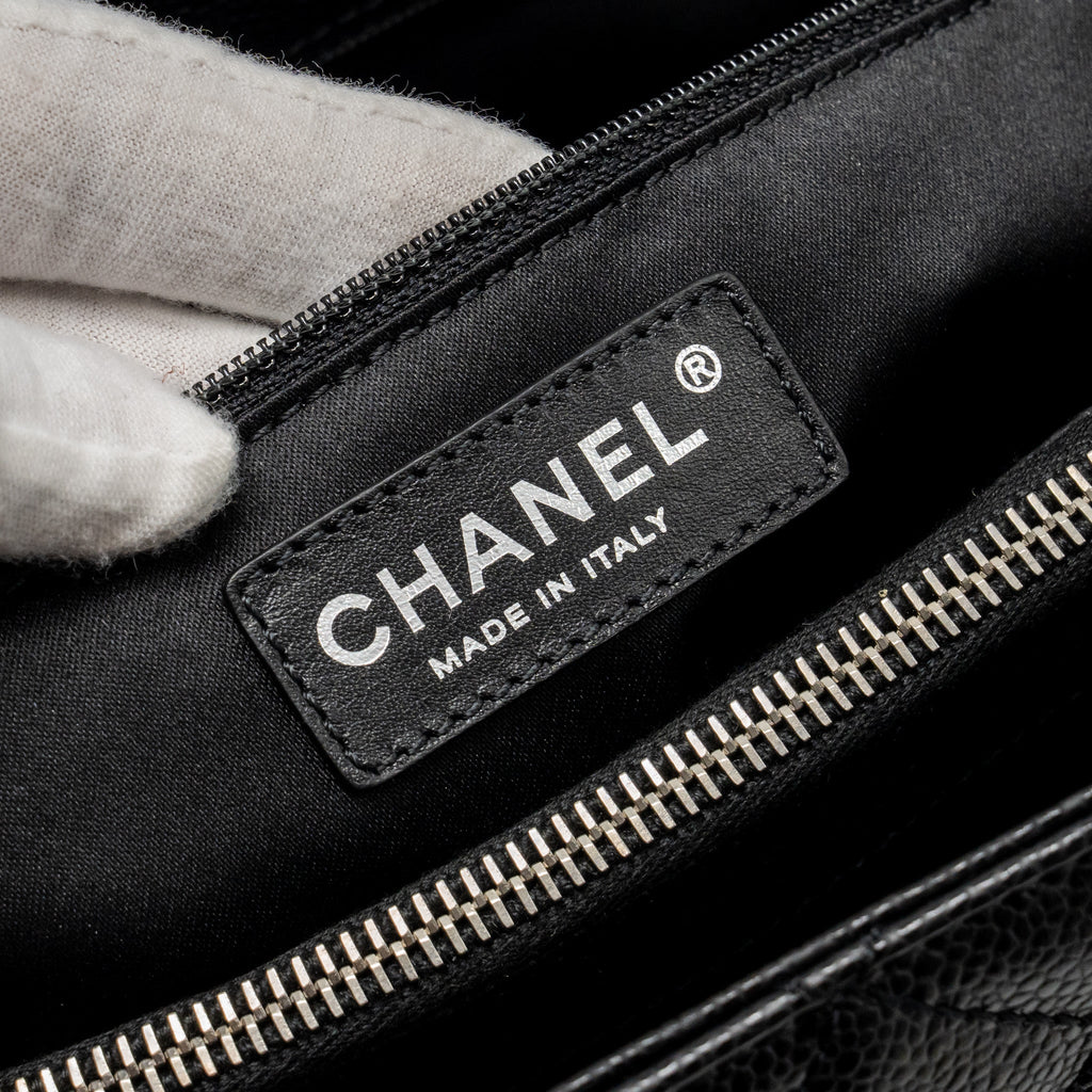 CHANEL GRAND SHOPPING TOTE / GST CAVIAR BLACK SHW