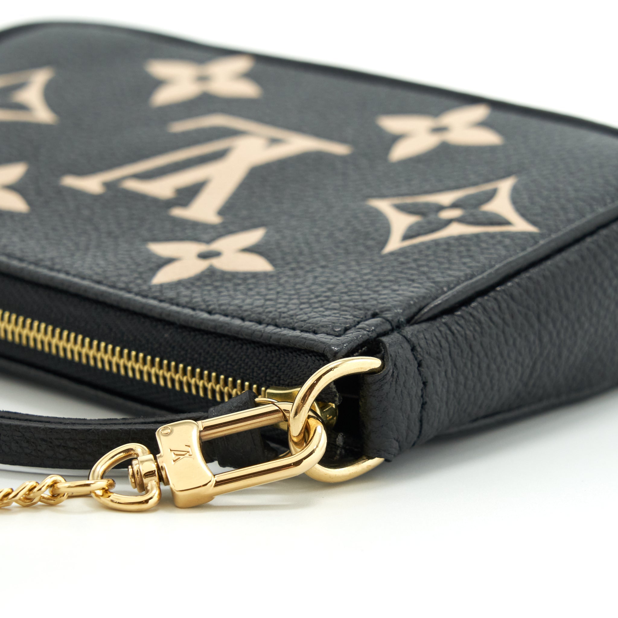 LOUIS VUITTON MINI POCHETTE ACCESSORIES BICOLOUR MONOGRAM ‘EM-REINTEGRATION BLACK SHW