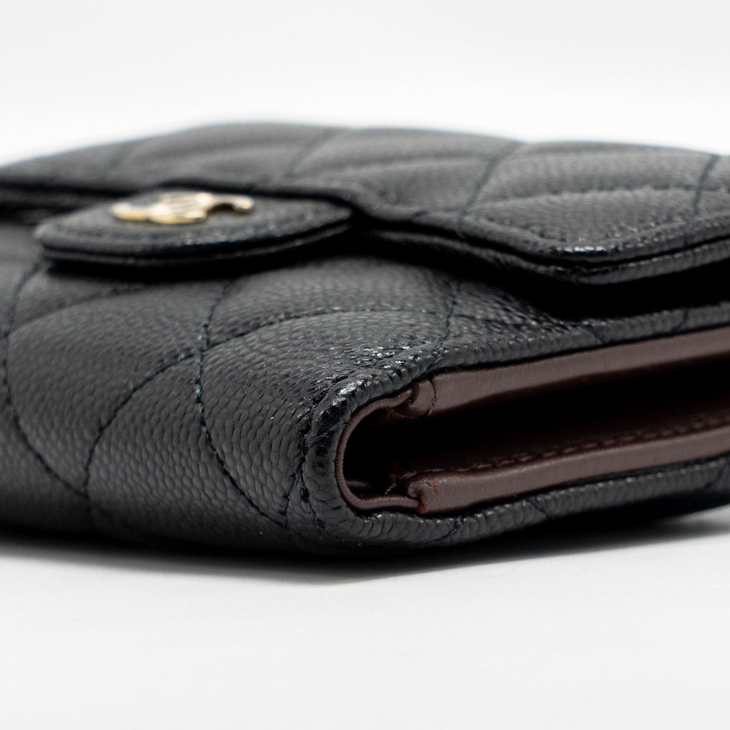 CHANEL COMPACT WALLET CAVIAR BLACK LGHW (MICROCHIP)