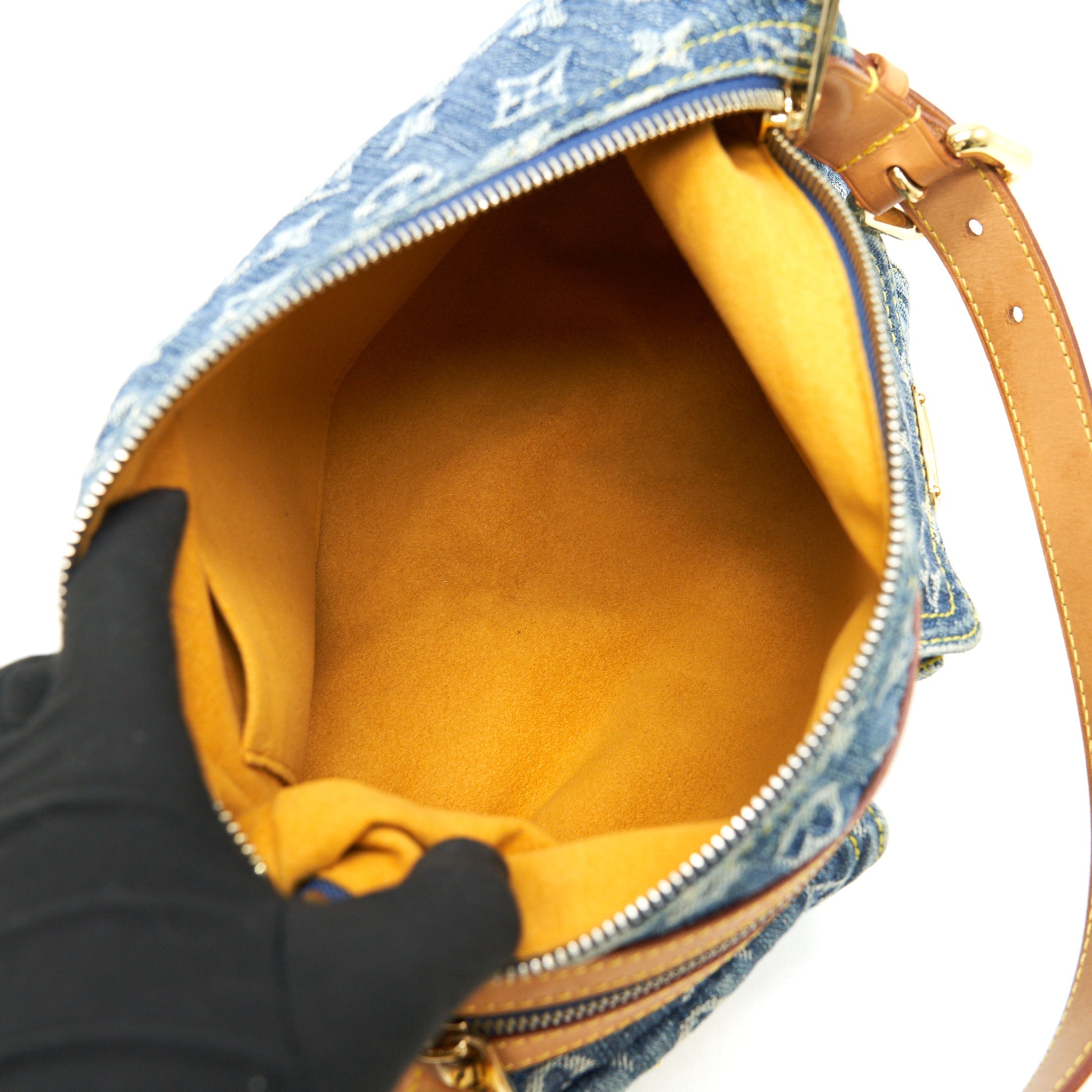 LOUIS VUITTON BAGGY PM DENIM MONOGRAM SHOULDER BAG