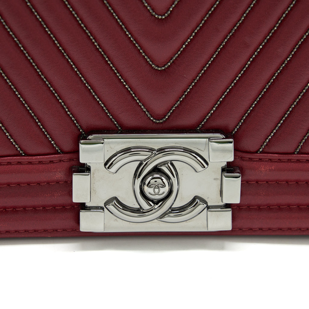 CHANEL MEDIUM CHEVRON BOY CHANEL BAG LIMITED EDITION DARK RED SHW