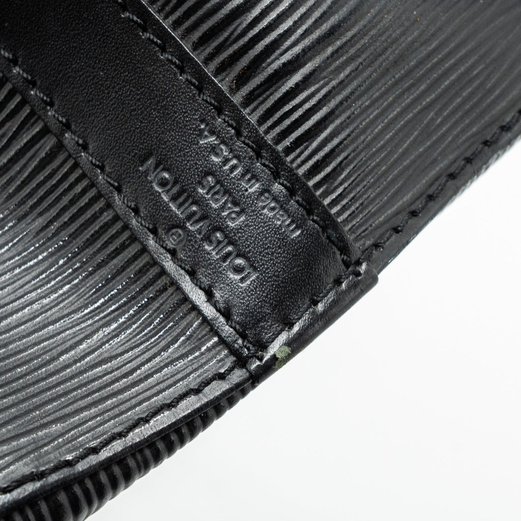 LOUIS VUITTON PETIT NOE EPI LEATHER BLACK GHW