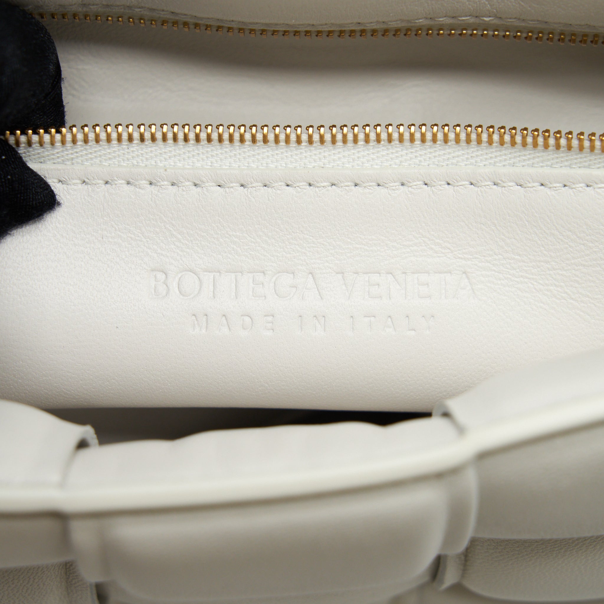 BOTTEGA VENETA PADDED CASSETTE BAG LAMBSKIN CHALK GHW