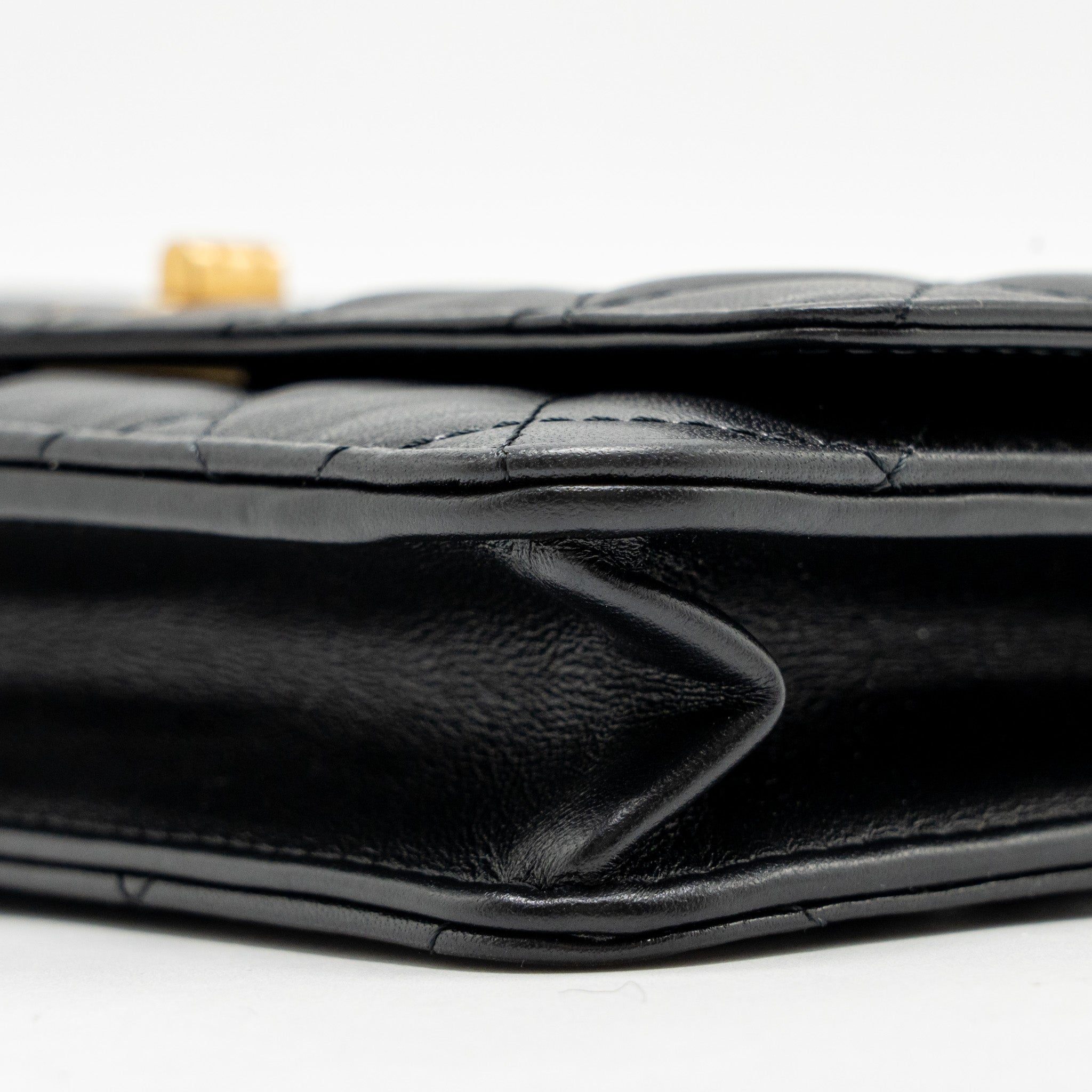 CHANEL 2.55 REISSUE WALLET ON CHAIN LAMBSKIN BLACK GHW (MICROCHIP)