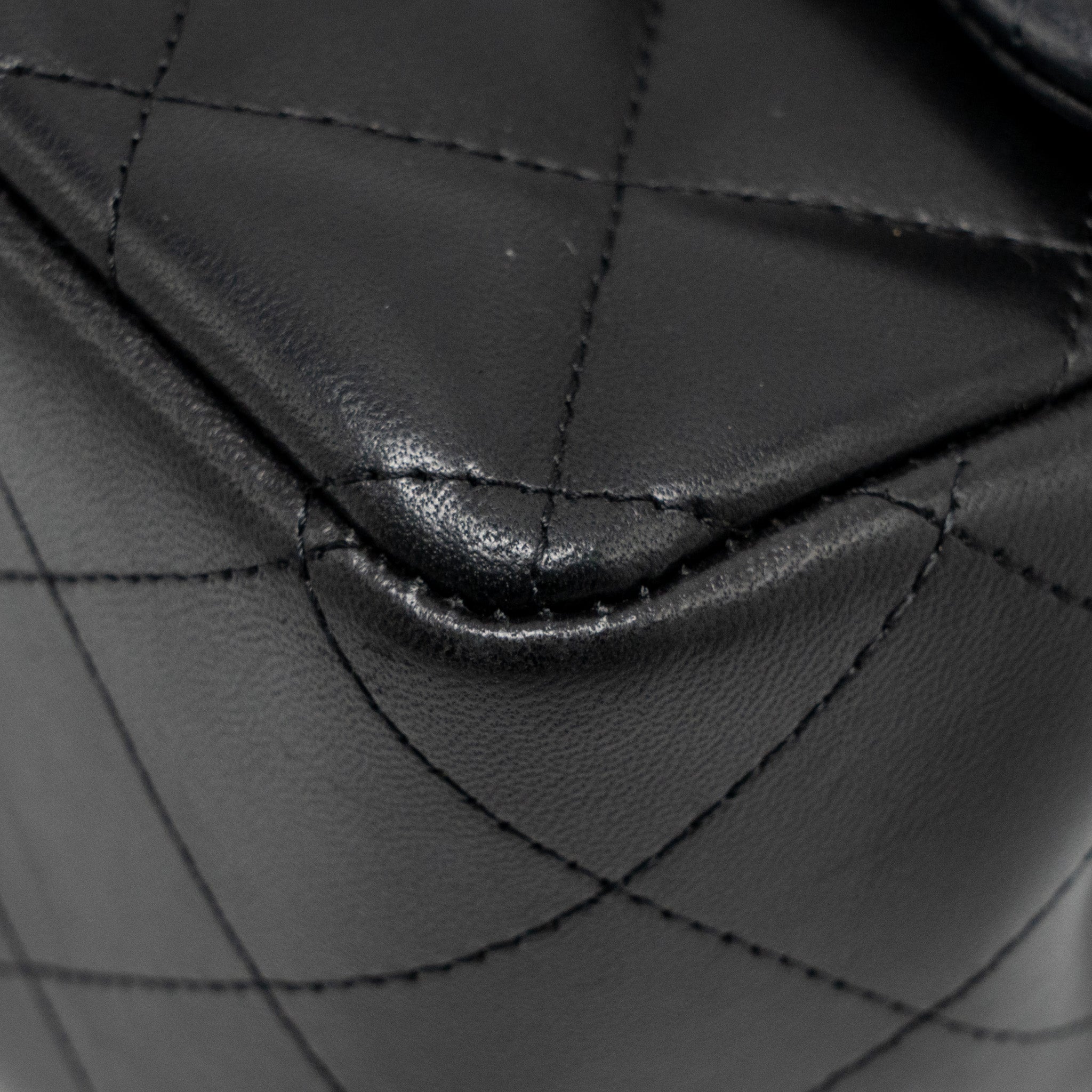 CHANEL JUMBO CLASSIC DOUBLE FLAP BAG LAMBSKIN SO BLACK