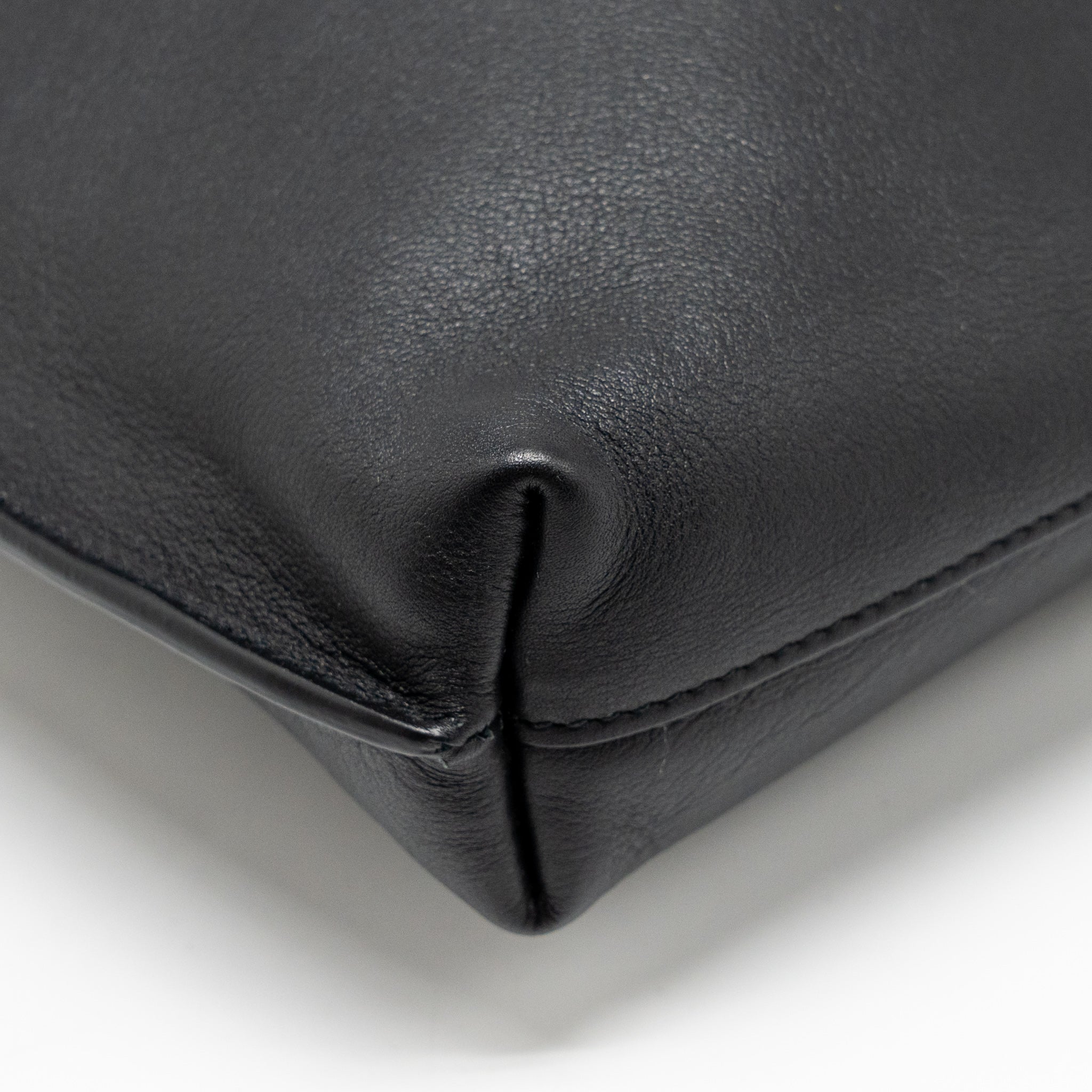 SAINT LAURENT/YSL SUZANNE HOBO BAG CALFSKIN BLACK GHW