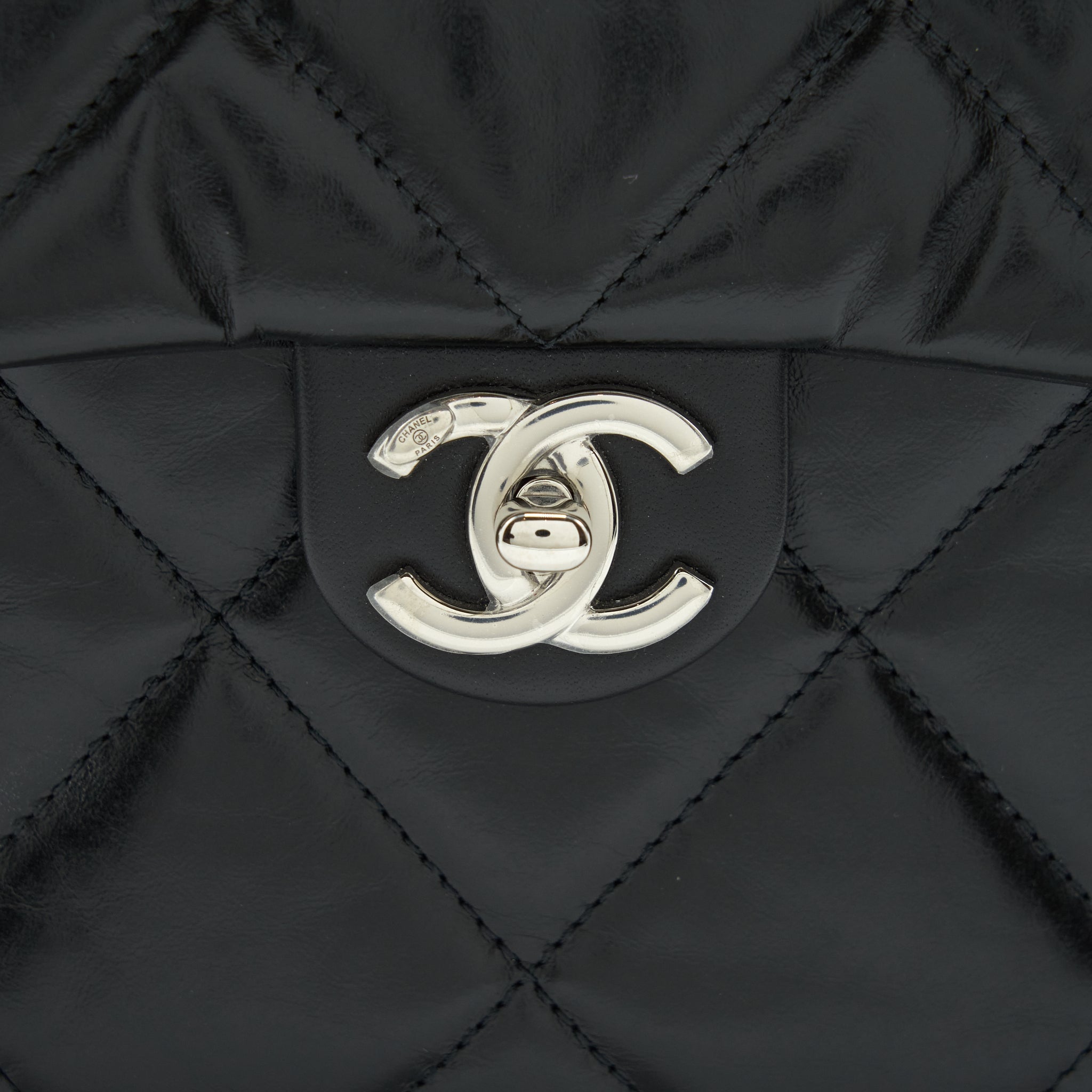 CHANEL QUILTED VERTICAL TOP HANDLE BAG CALFSKIN BLACK SHW