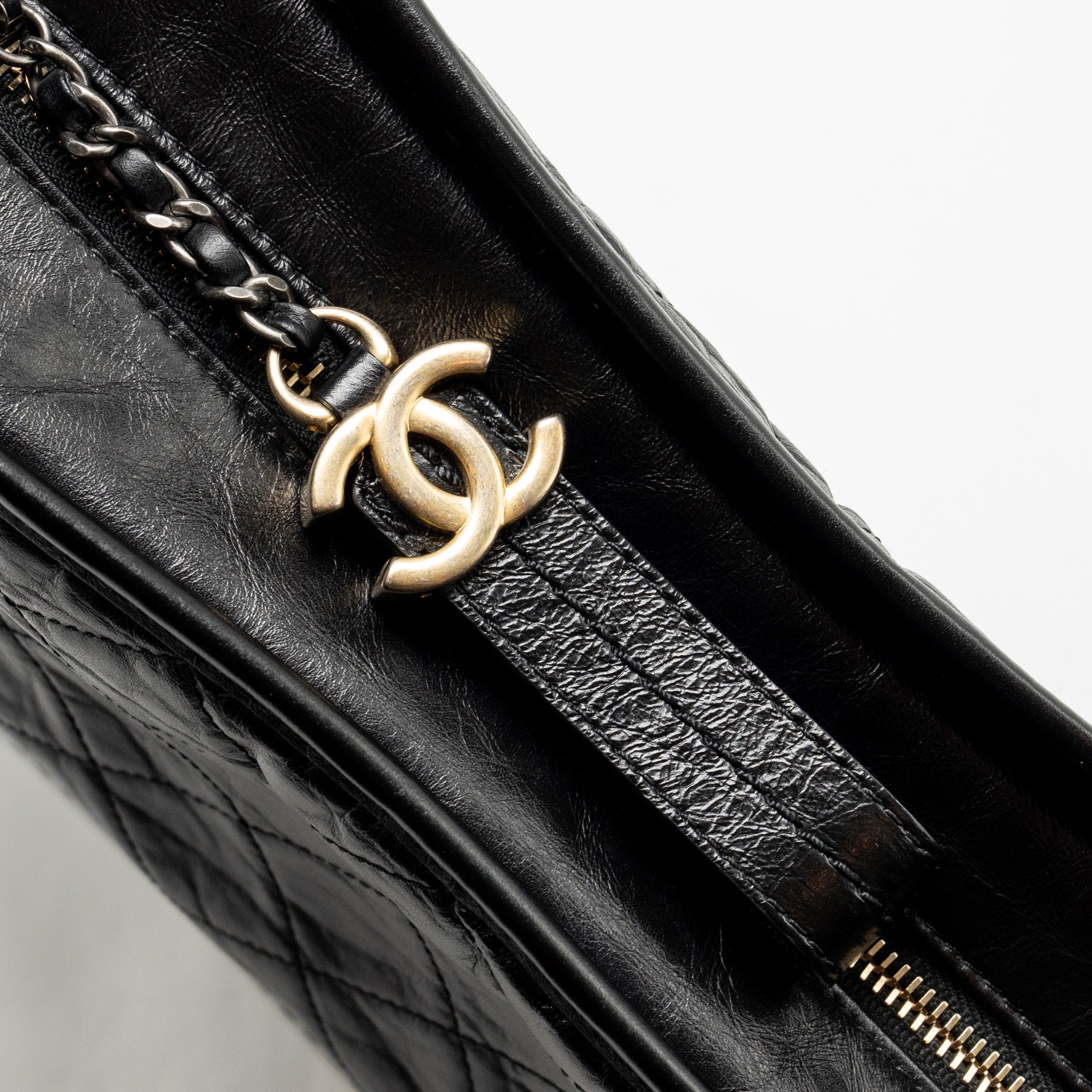 CHANEL GABRIELLE HOBO BAG AGED CALFSKIN BLACK MULTICOLOUR HARDWARE