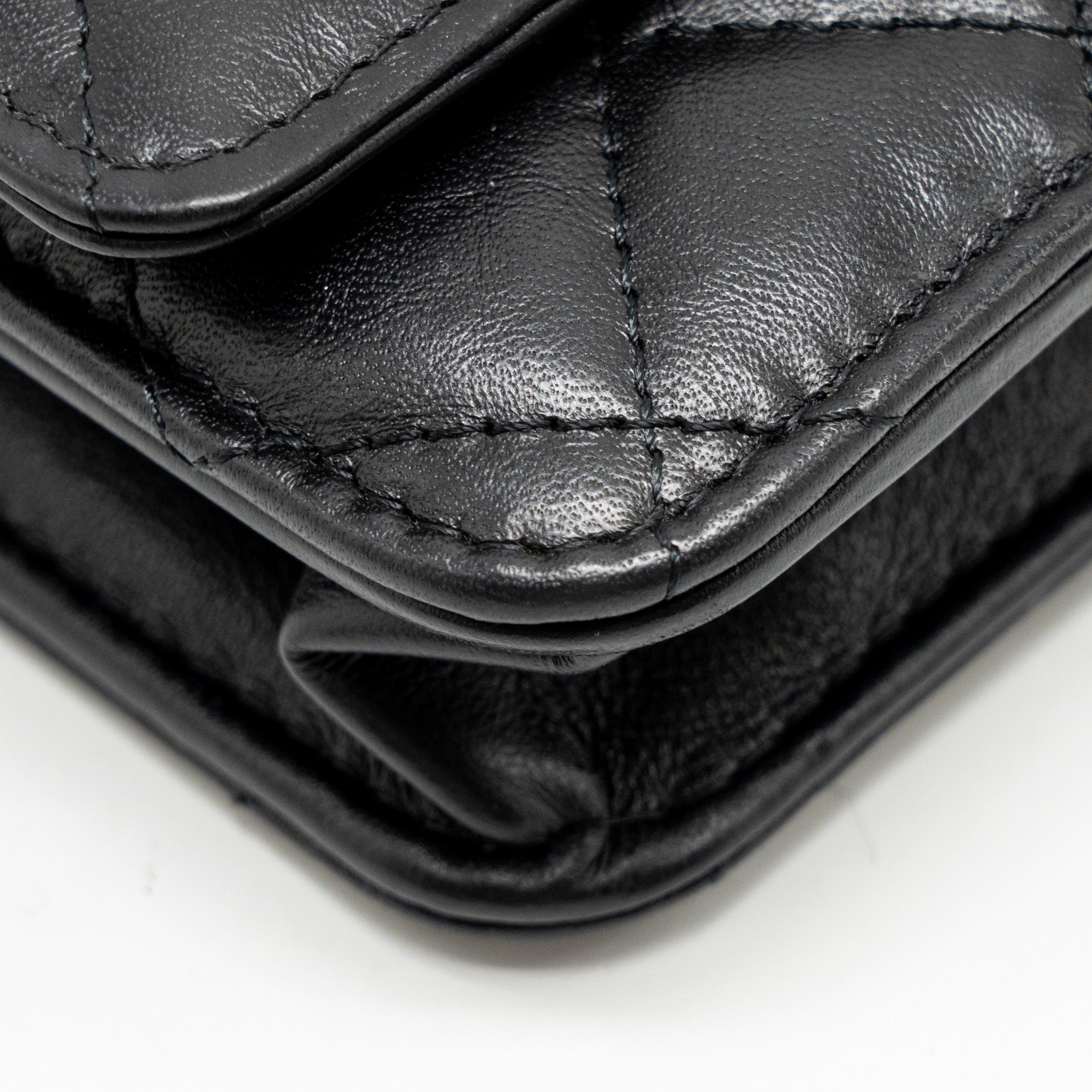 CHANEL 2.55 REISSUE WALLET ON CHAIN LAMBSKIN BLACK GHW (MICROCHIP)