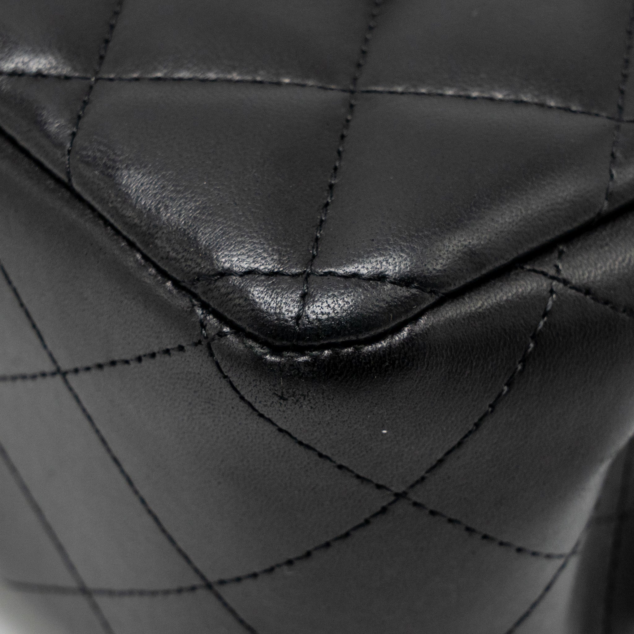CHANEL JUMBO CLASSIC DOUBLE FLAP BAG LAMBSKIN SO BLACK