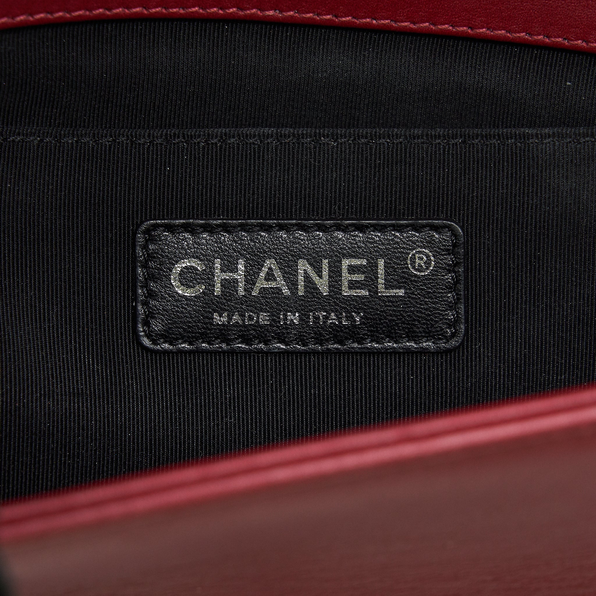 CHANEL MEDIUM CHEVRON BOY CHANEL BAG LIMITED EDITION DARK RED SHW