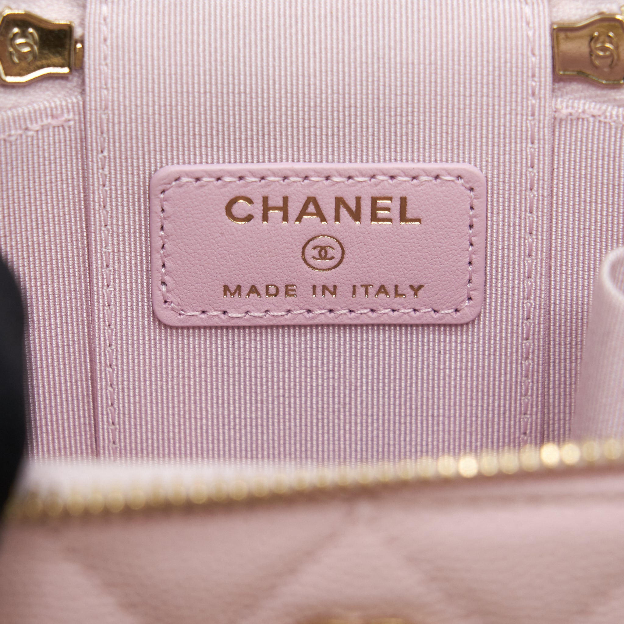 CHANEL MINI VANITY CASE CAVIAR PINK LGHW