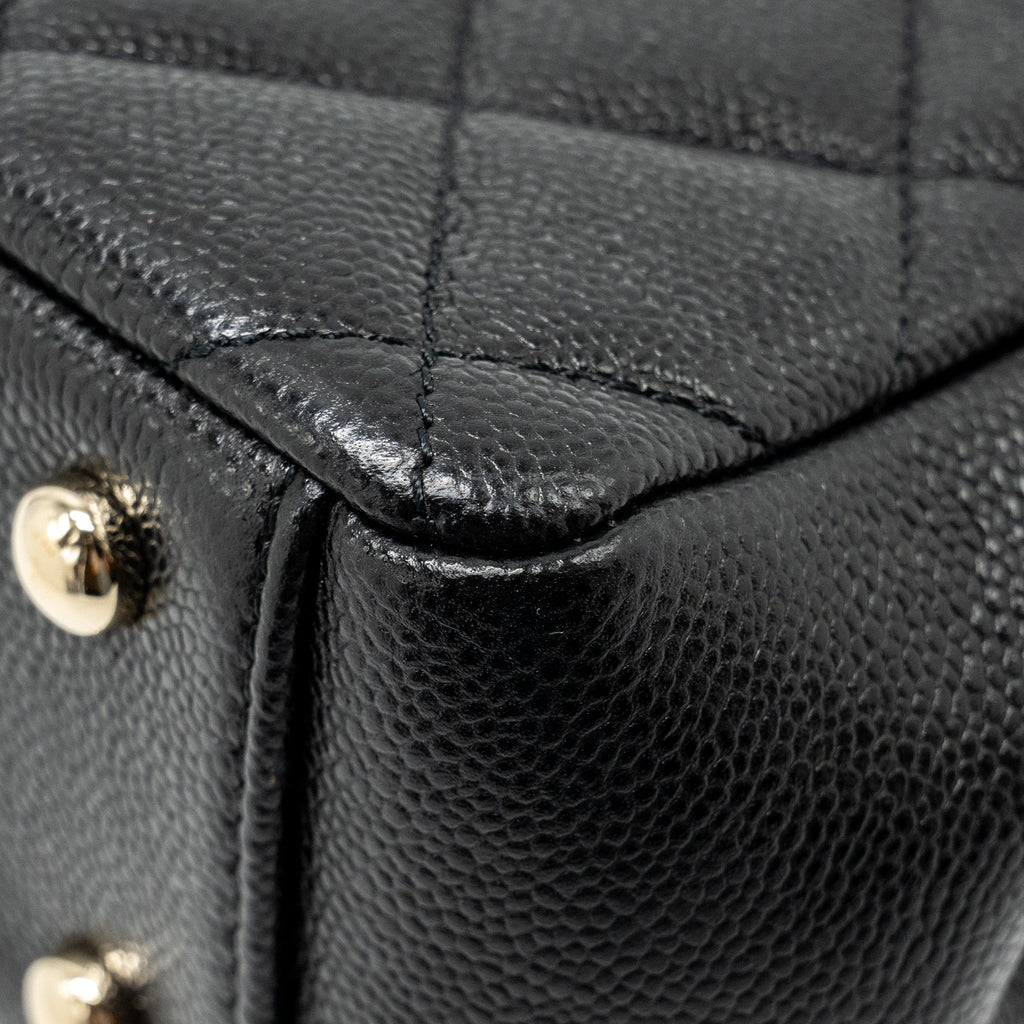 CHANEL SMALL BUSINESS AFFINITY CAVIAR BLACK LGHW (MICROCHIP)