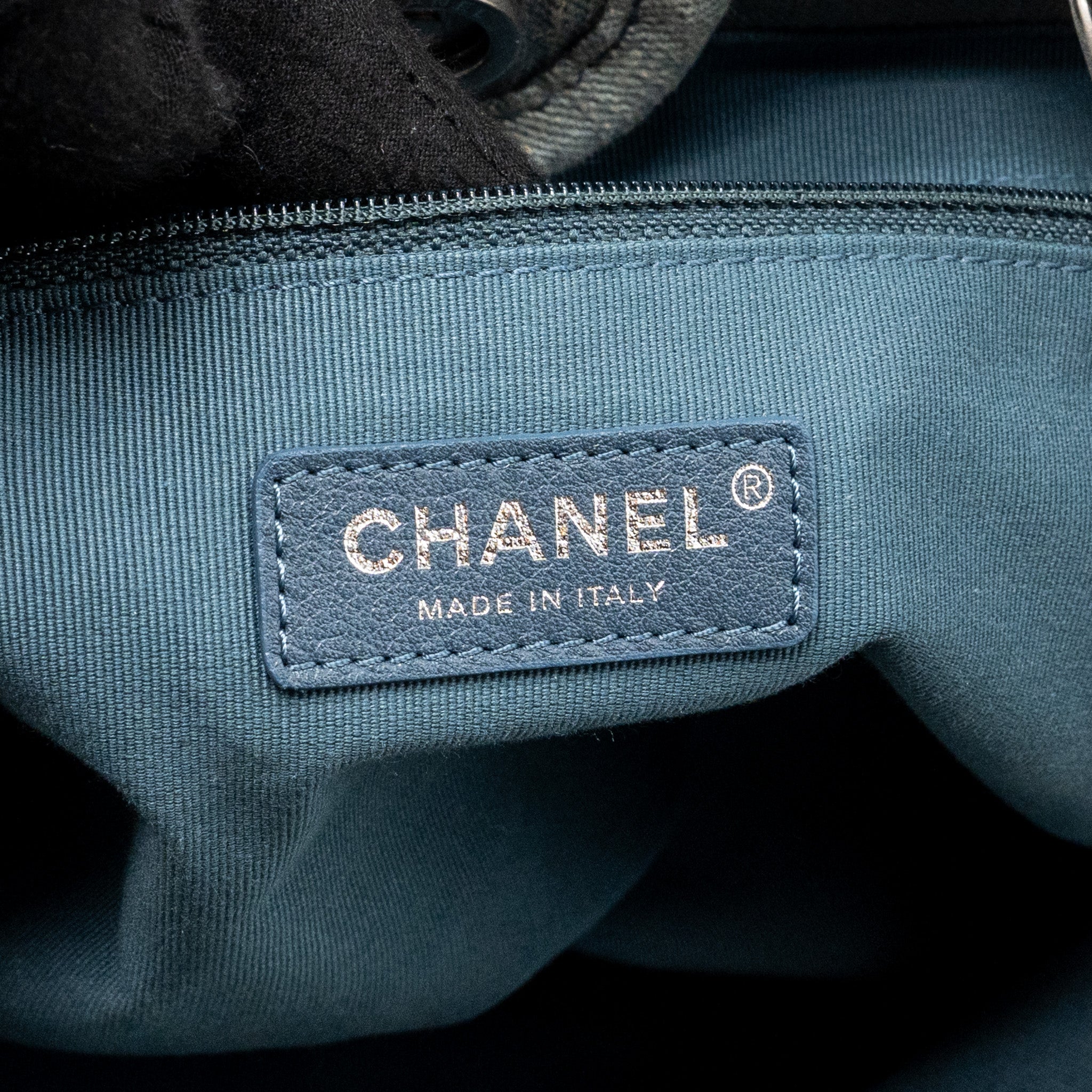 CHANEL DEAUVILLE SHOPPING TOTE BAG DENIM BLUE SHW (MICROCHIP)