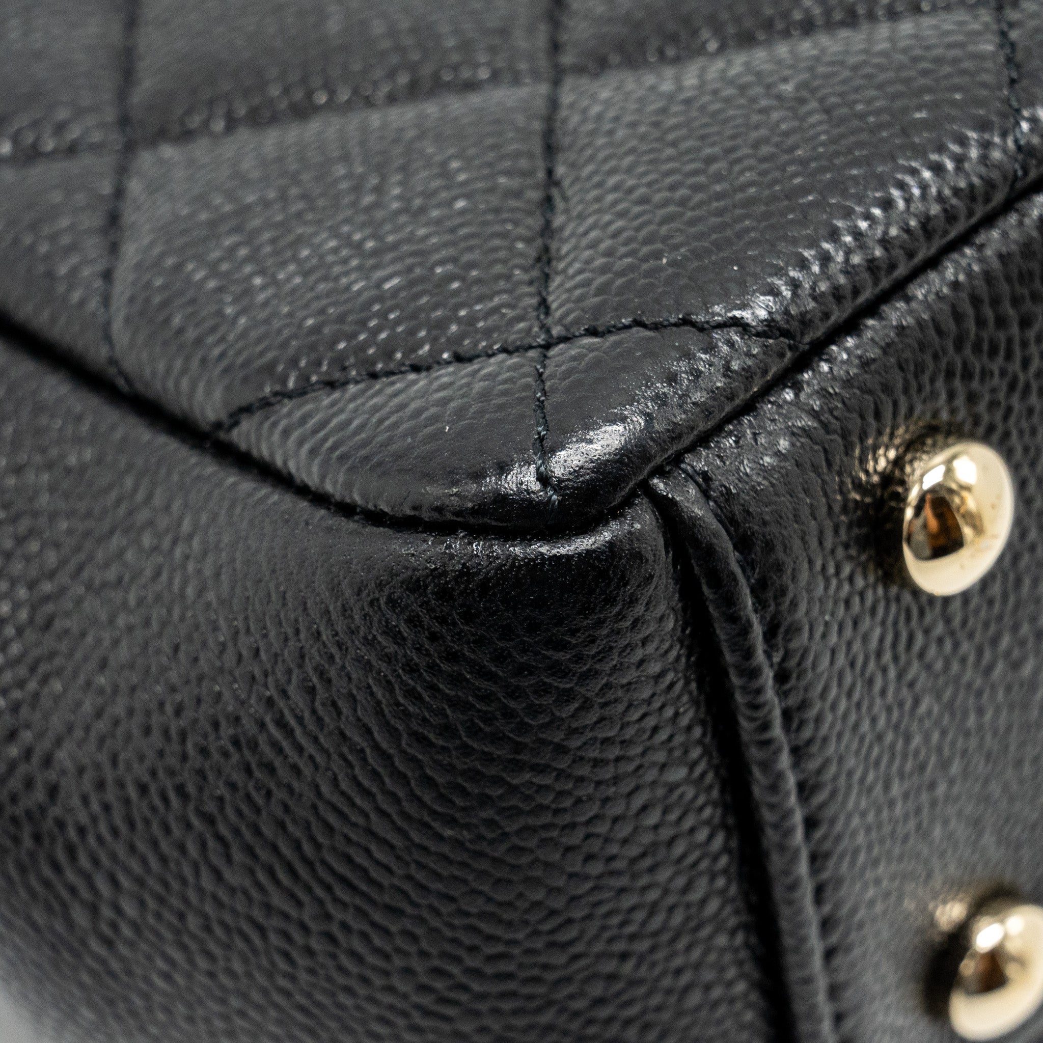 CHANEL SMALL BUSINESS AFFINITY CAVIAR BLACK LGHW (MICROCHIP)