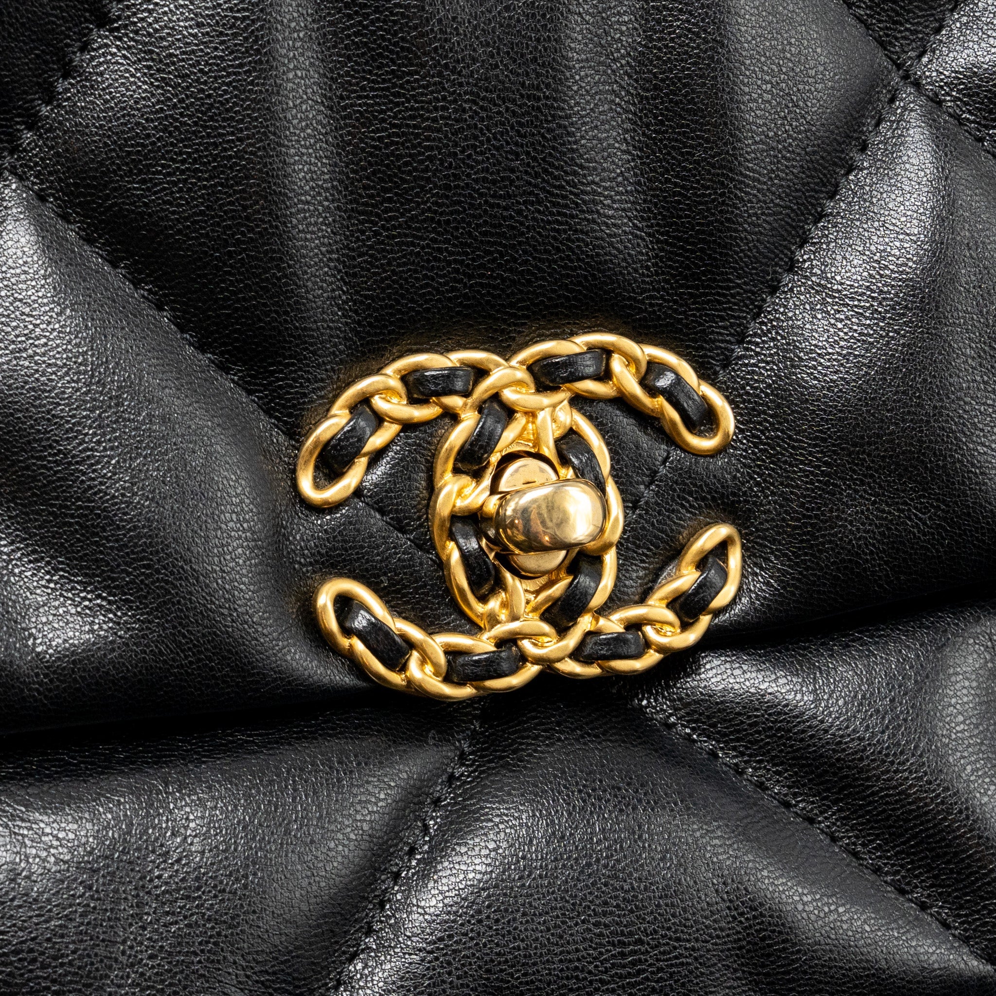 CHANEL SMALL 19 BAG GOATSKIN BLACK MULTICOLOUR HARDWARE