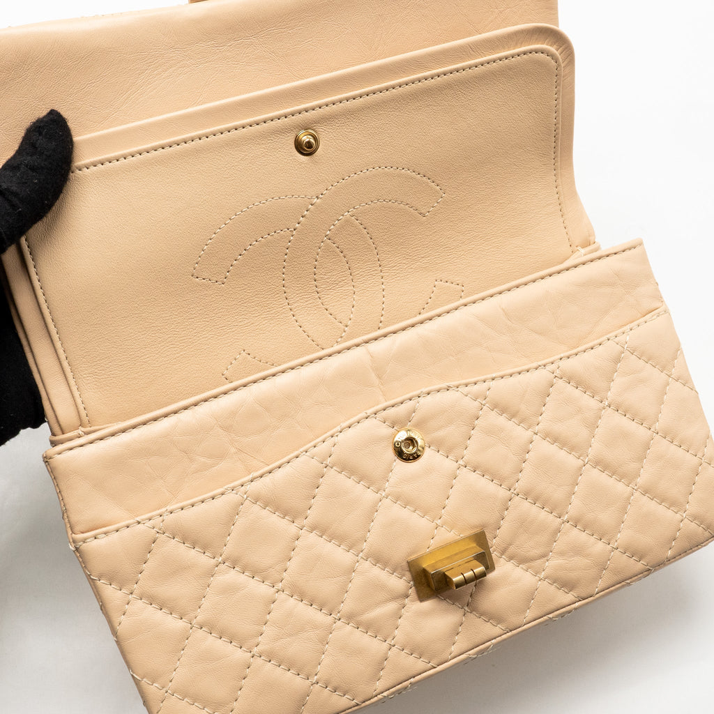 CHANEL SMALL 2.55 REISSUE DOUBLE FLAP BAG AGED CALFSKIN BEIGE GHW