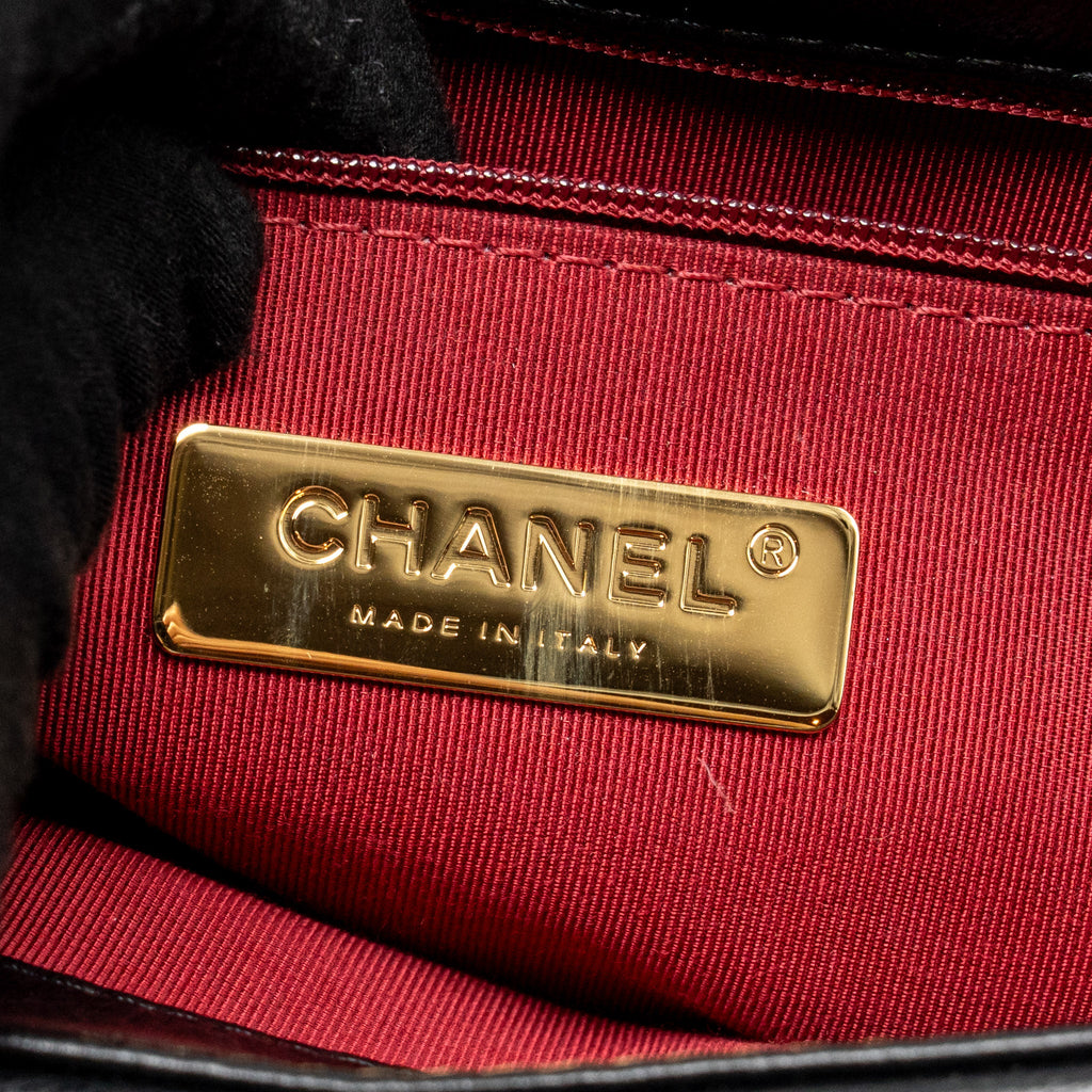 CHANEL SMALL 19 BAG GOATSKIN BLACK MULTICOLOUR HARDWARE