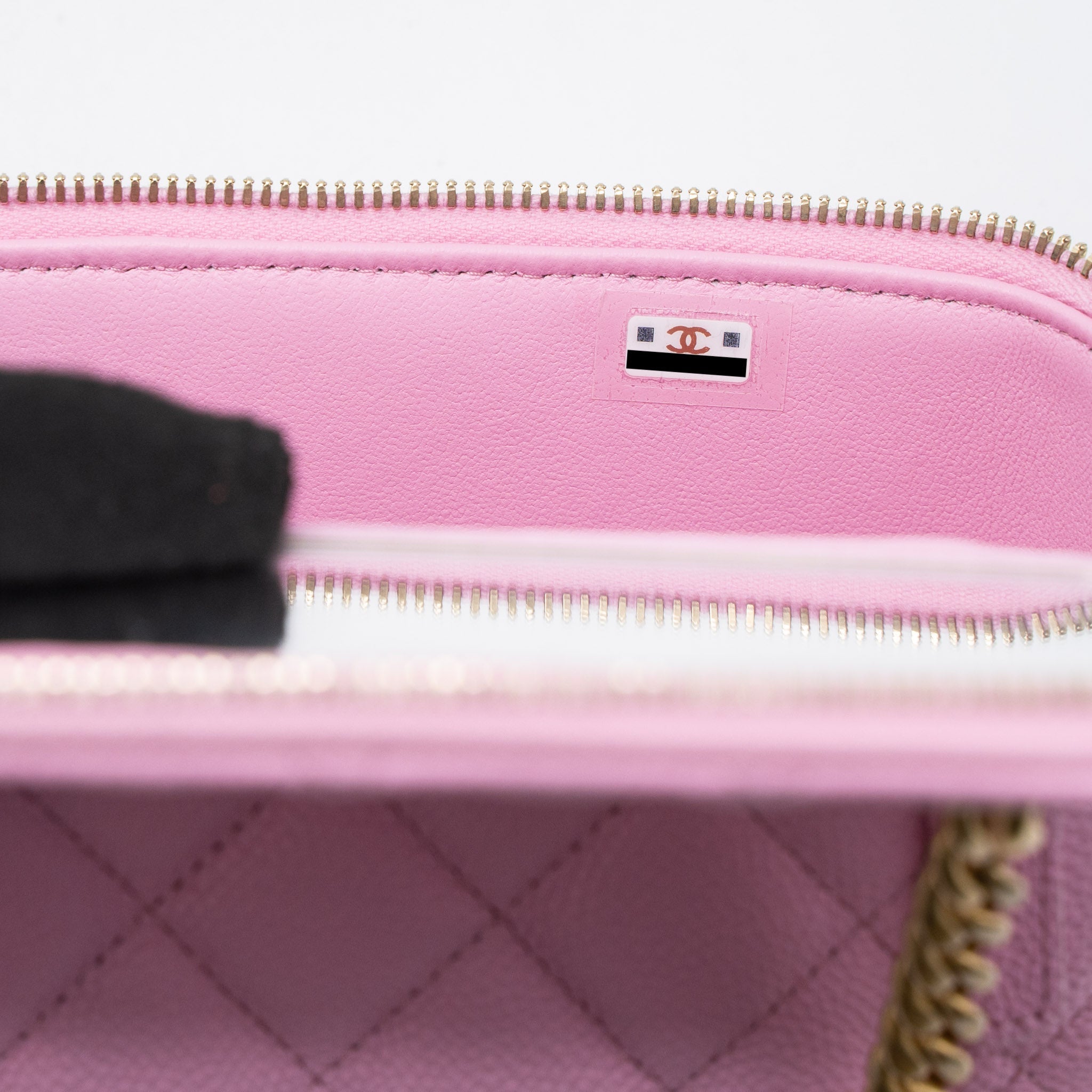 CHANEL 23P COCO LOVE LONG VANITY WITH CHAIN CAVIAR PINK GHW (MICROCHIP)