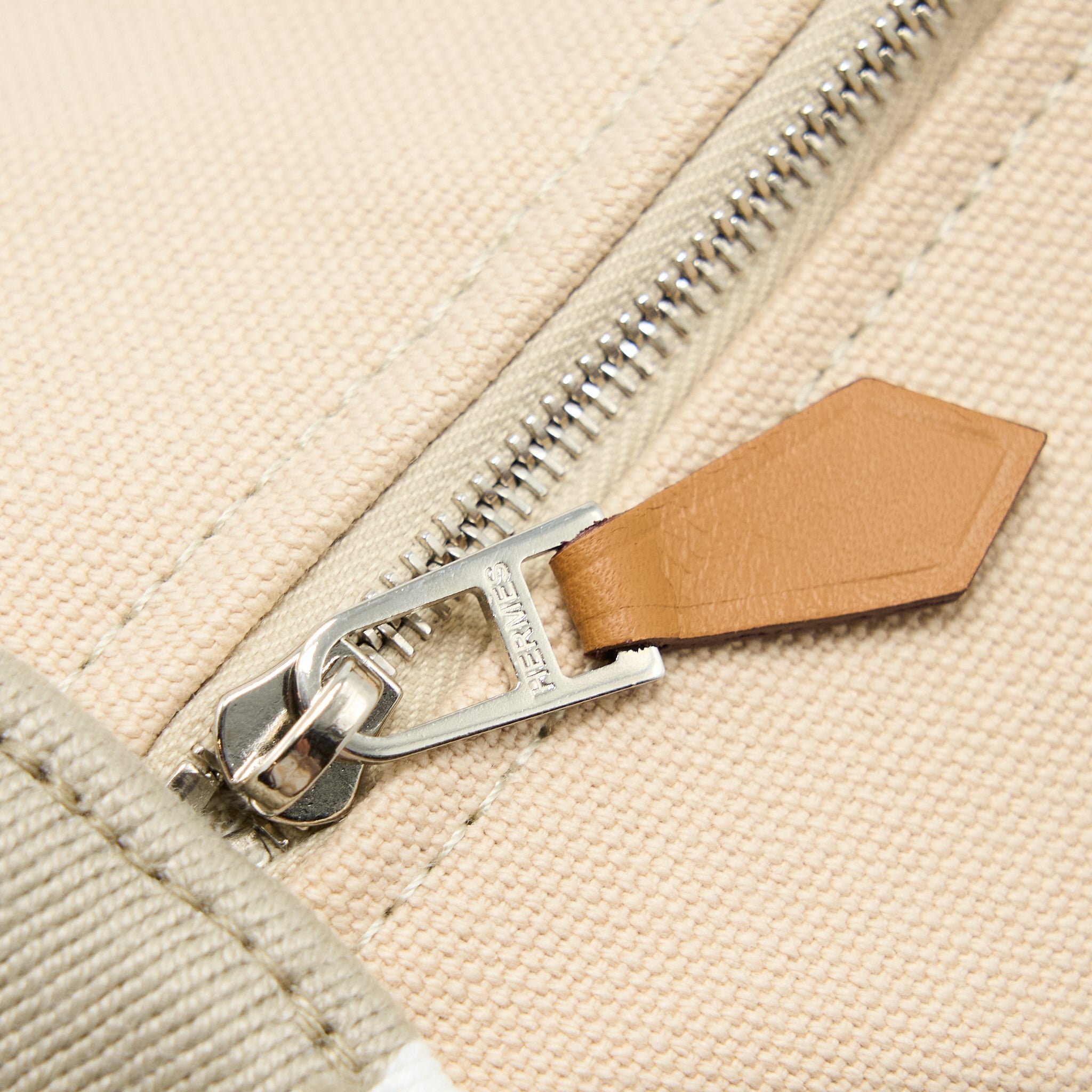 HERMES TROUSSE DE TOILETTE BRAD A BRAC PM NATURAL SHW