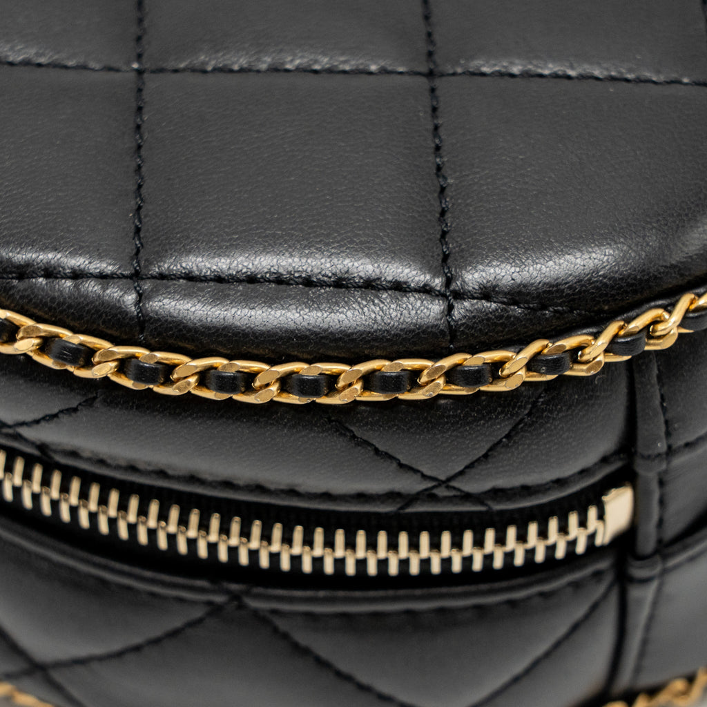 CHANEL ROUND VANITY WITH CHAIN LAMBSKIN BLACK GHW (MICROCHIP)
