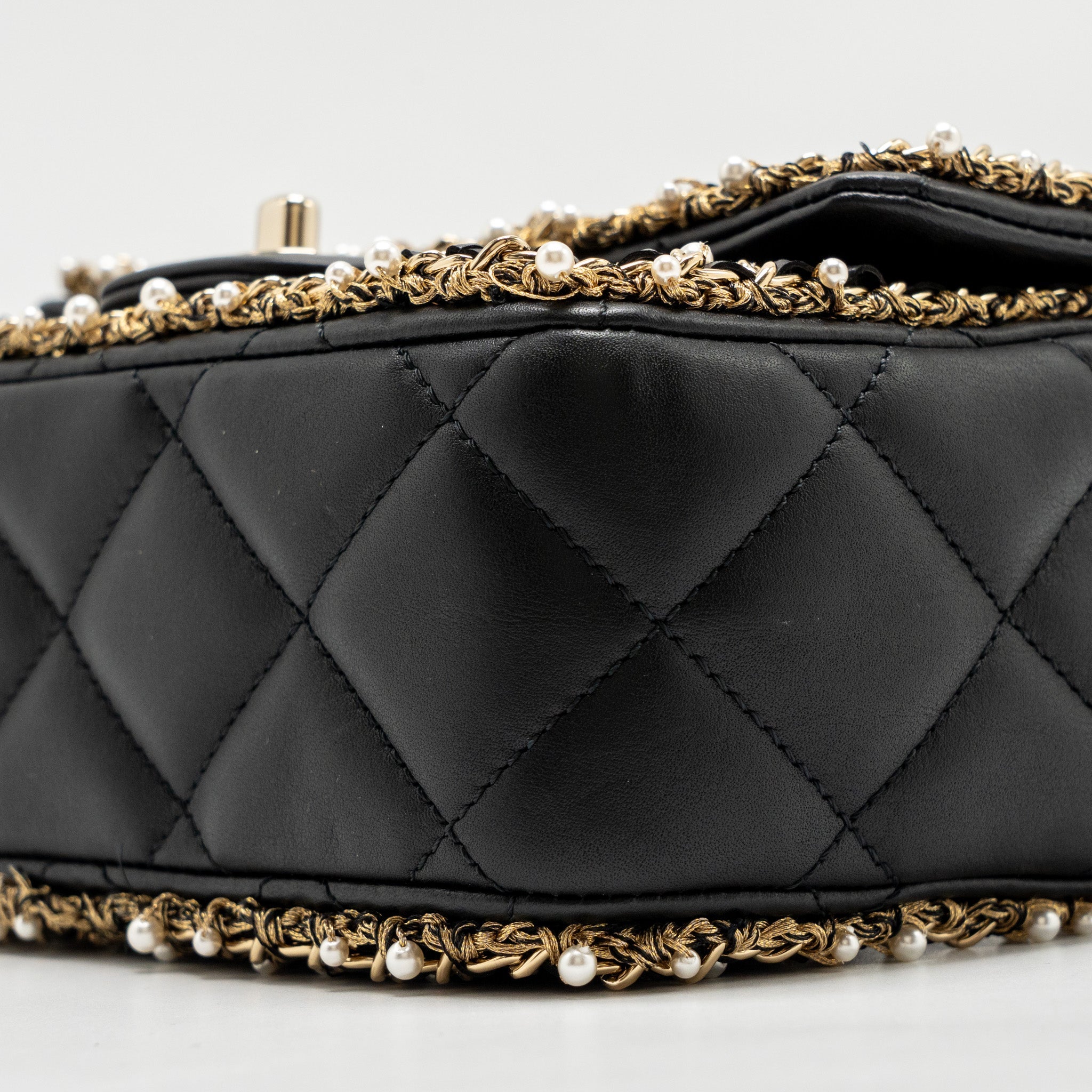 CHANEL PEARL DETAILED EDGE MINI FLAP BAG LAMBSKIN BLACK LGHW (MICROCHIP)