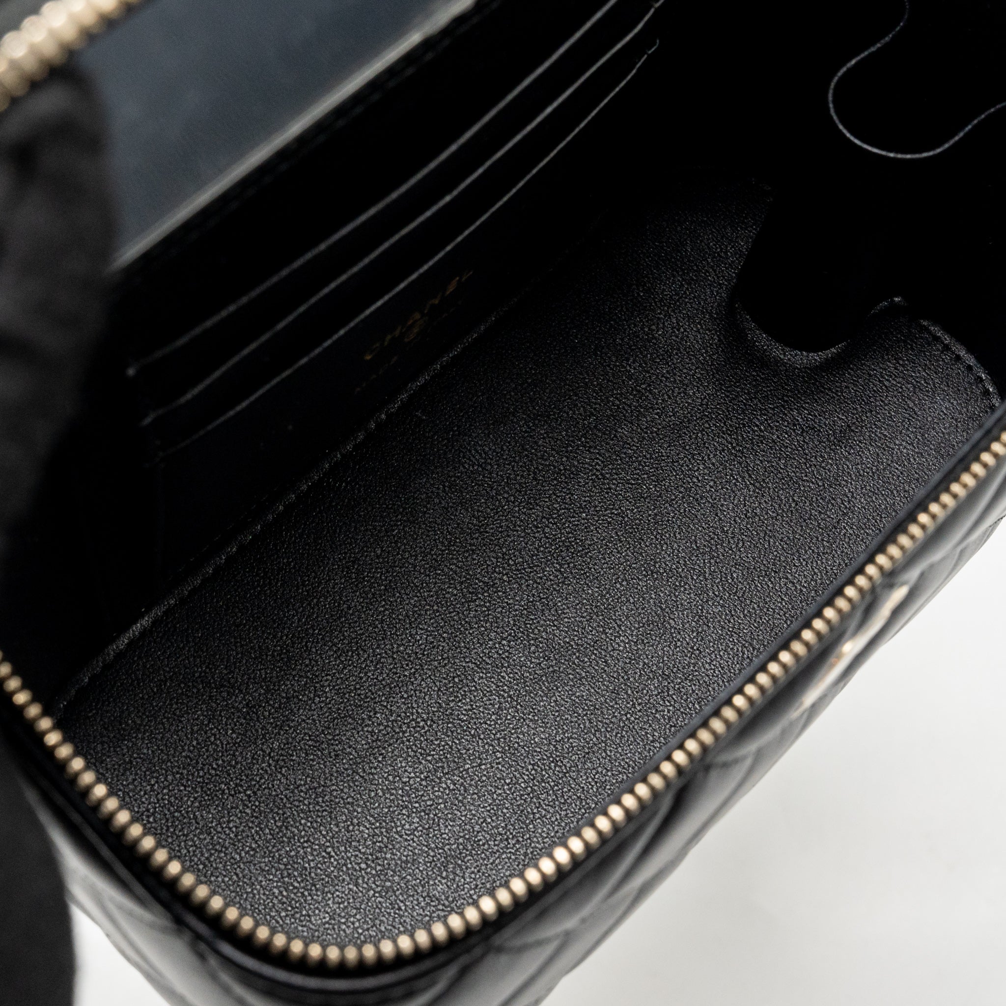 CHANEL TOP HANDLE LONG VANITY CASE WITH CHAIN LAMBSKIN BLACK LGHW (MICROCHIP)